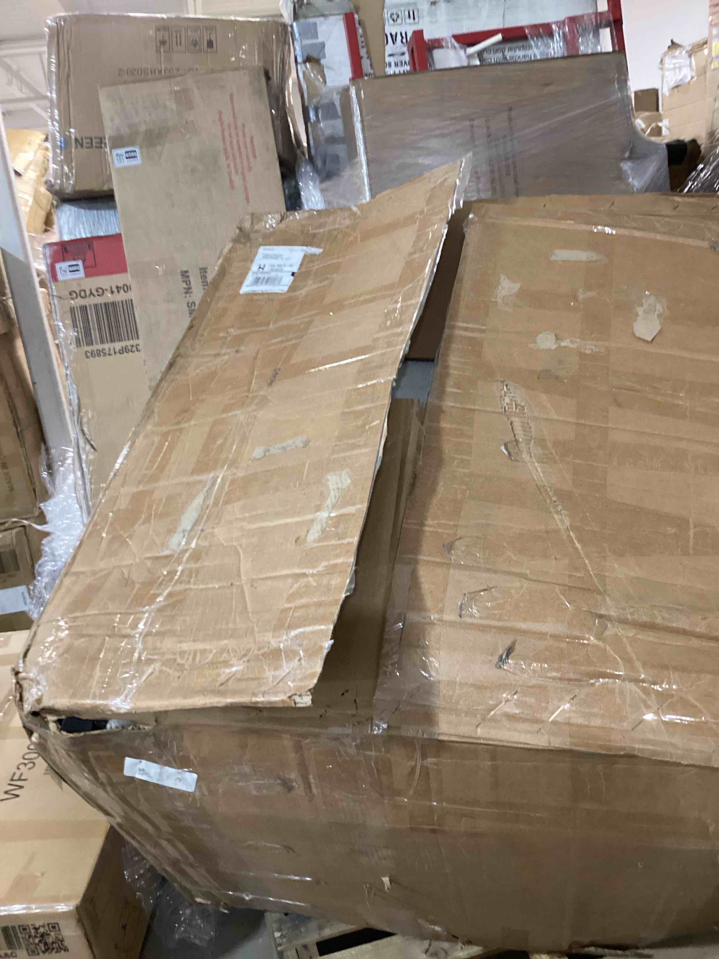 https://s3.amazonaws.com/lotting-images-prod/bidfta/PNK1229436_1760390872407.jpeg