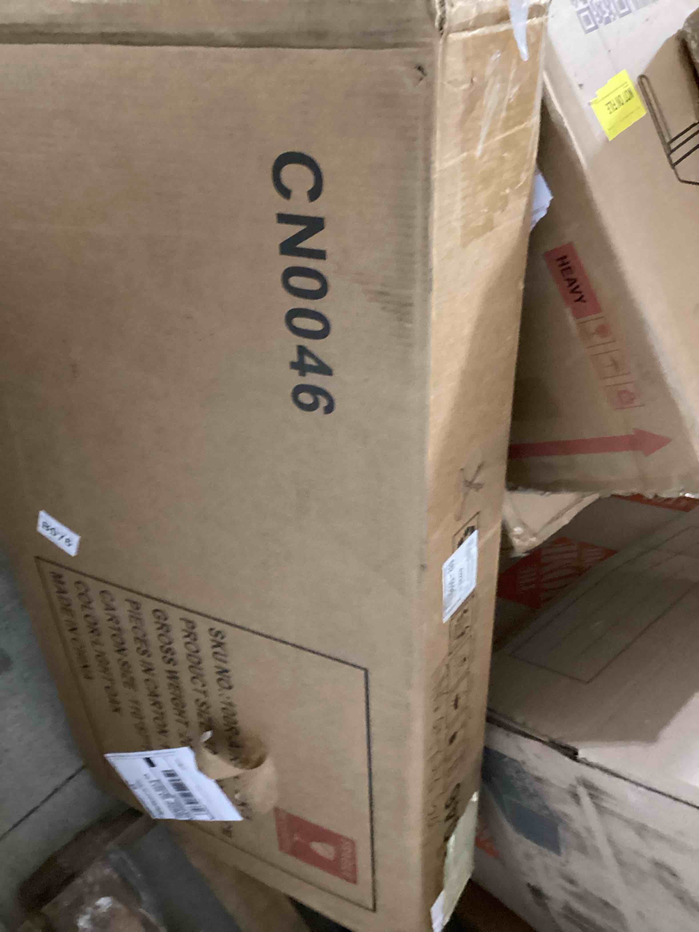 https://s3.amazonaws.com/lotting-images-prod/bidfta/PNK1229446_1760453316229.jpeg
