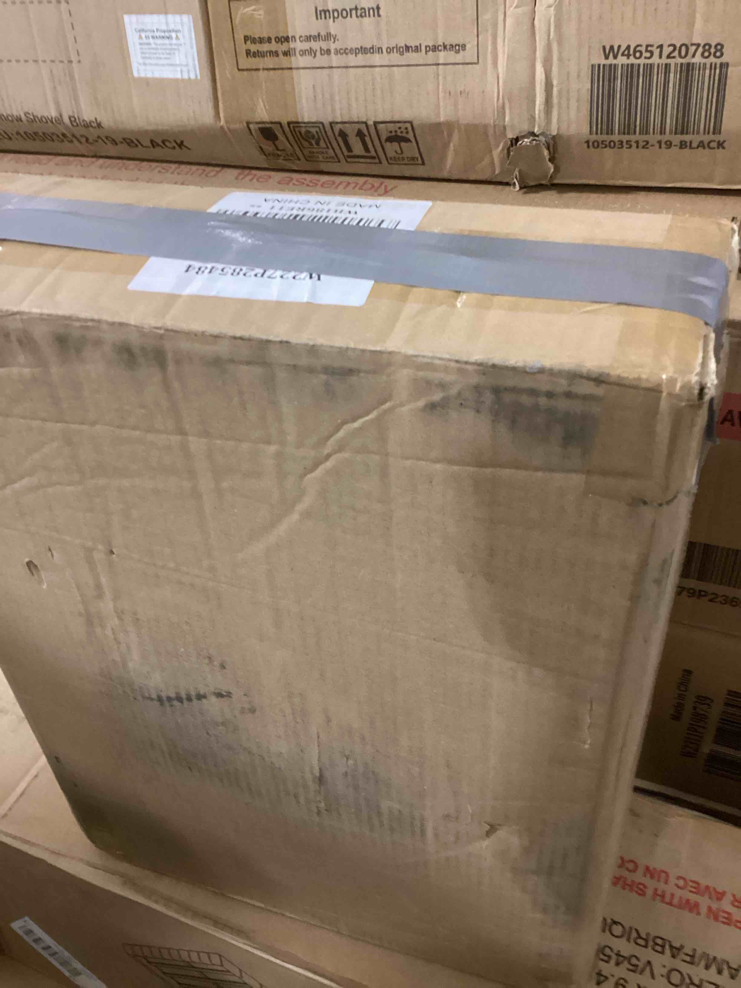 https://s3.amazonaws.com/lotting-images-prod/bidfta/PNK1229447_1760452966131.jpeg