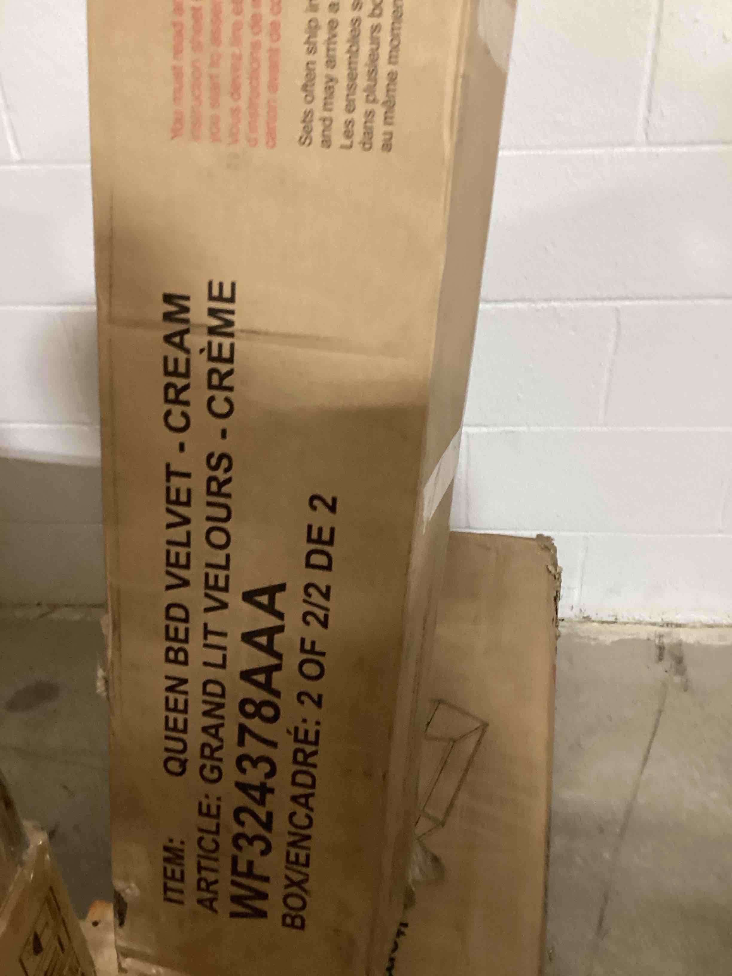 https://s3.amazonaws.com/lotting-images-prod/bidfta/PNK1229448_1760452566784.jpeg