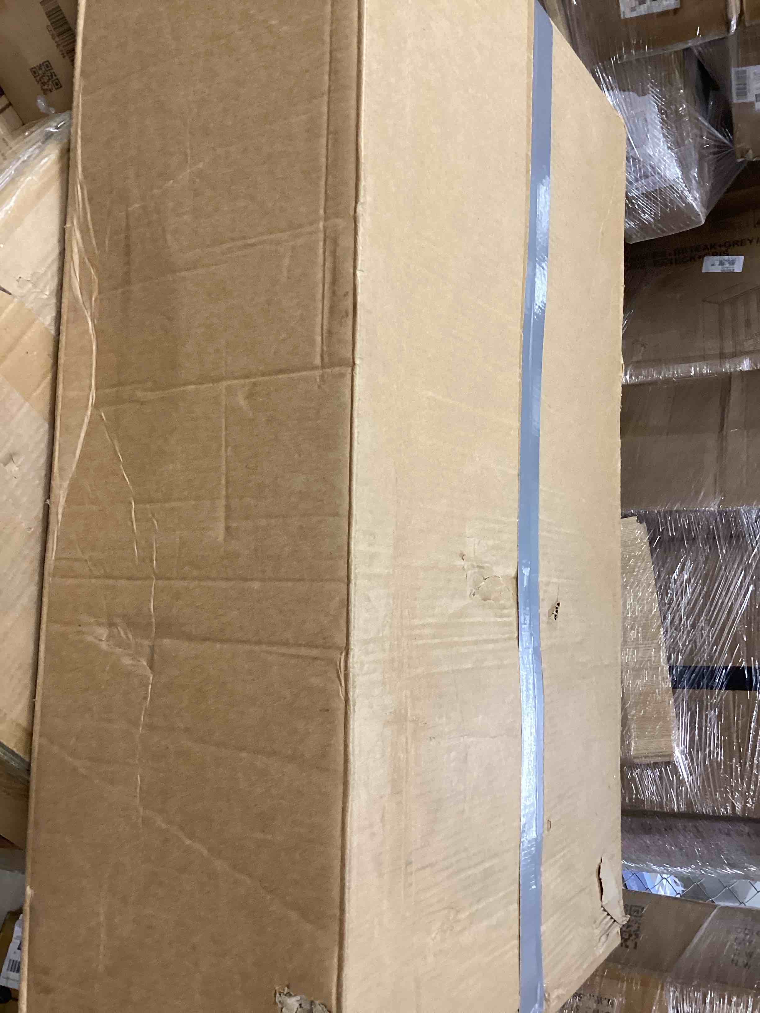 https://s3.amazonaws.com/lotting-images-prod/bidfta/PNK1229530_1760625546420.jpeg