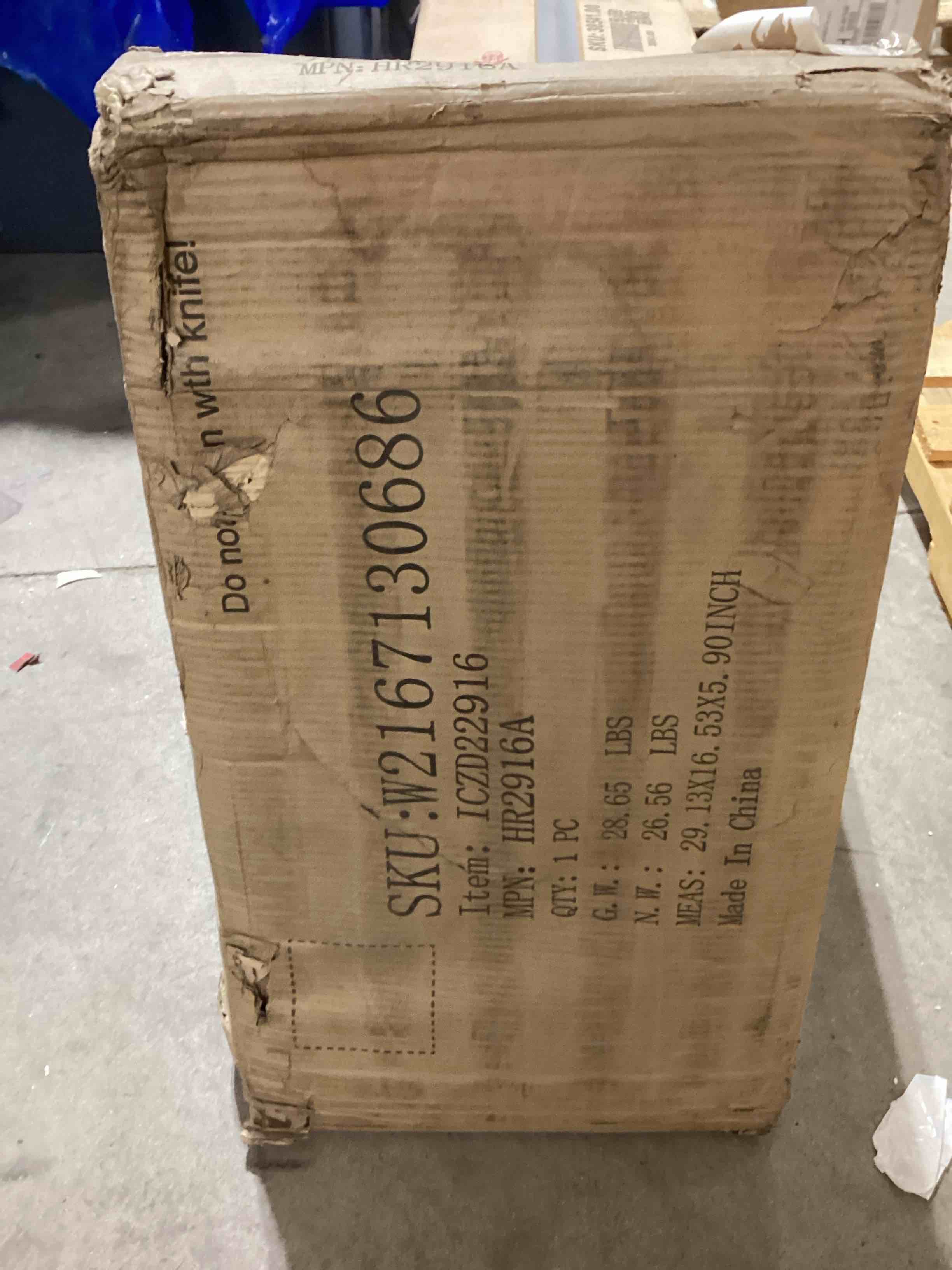 https://s3.amazonaws.com/lotting-images-prod/bidfta/PNK1229620_1760730656836.jpeg