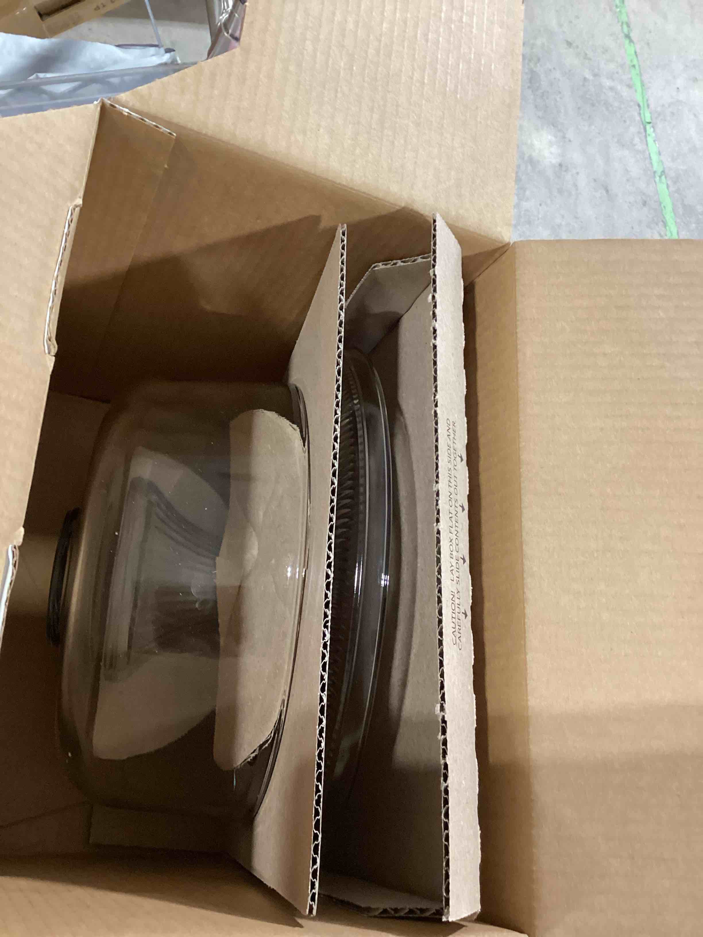https://s3.amazonaws.com/lotting-images-prod/bidfta/PNK1229662_1760717089832.jpeg