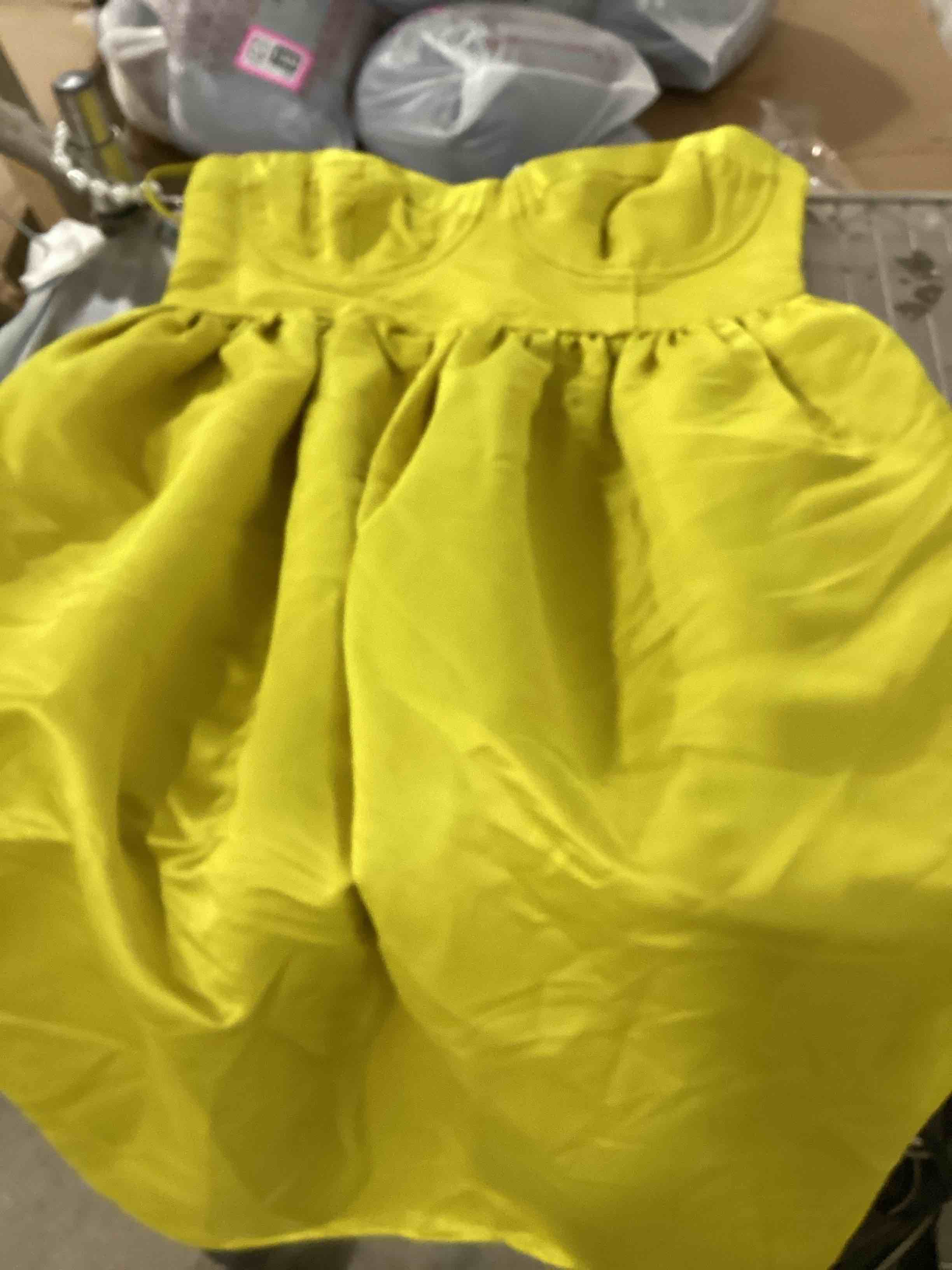 Assorted Women’s And Girl Clothing Assorted Sizes