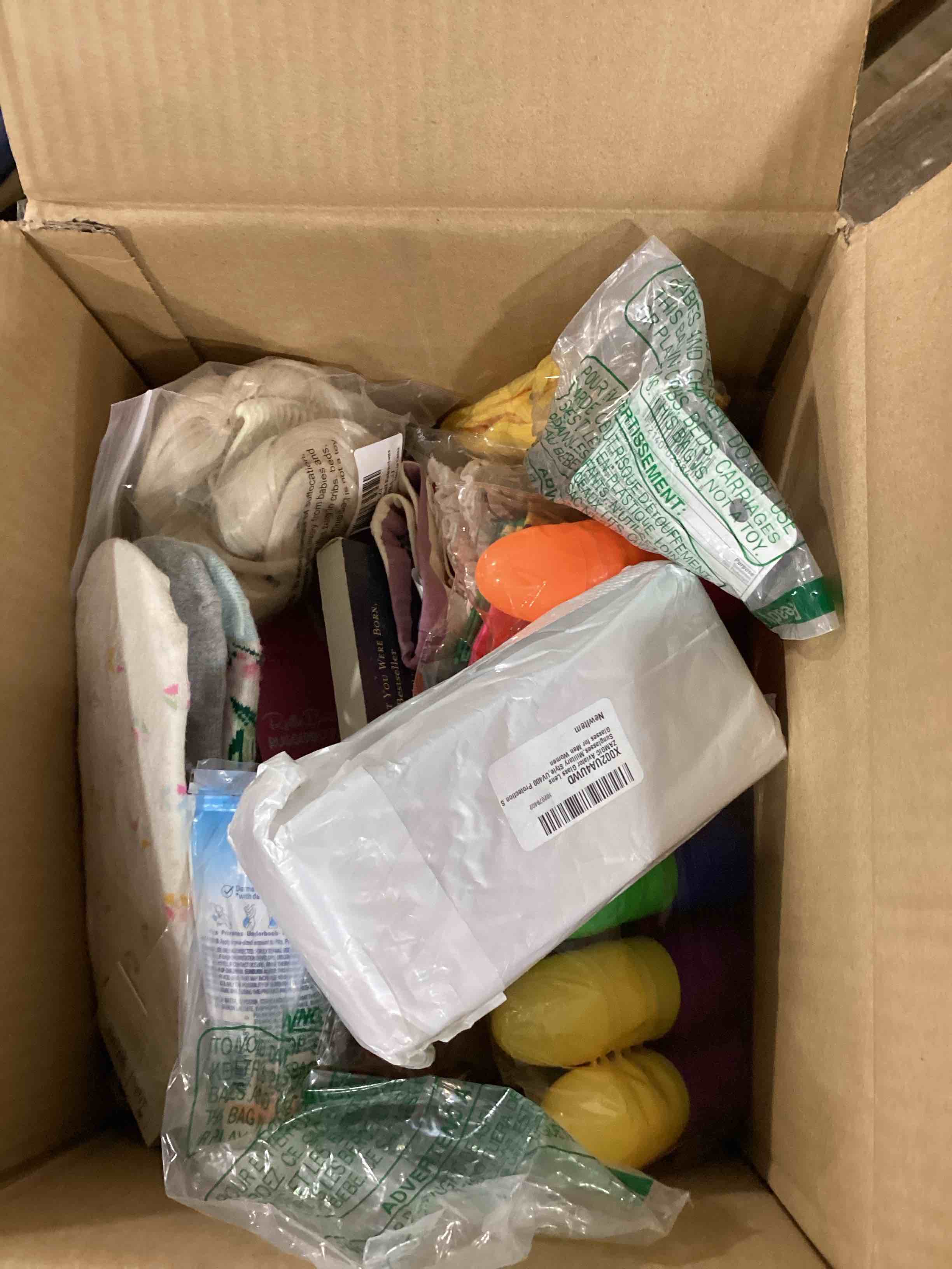 Assorted items 