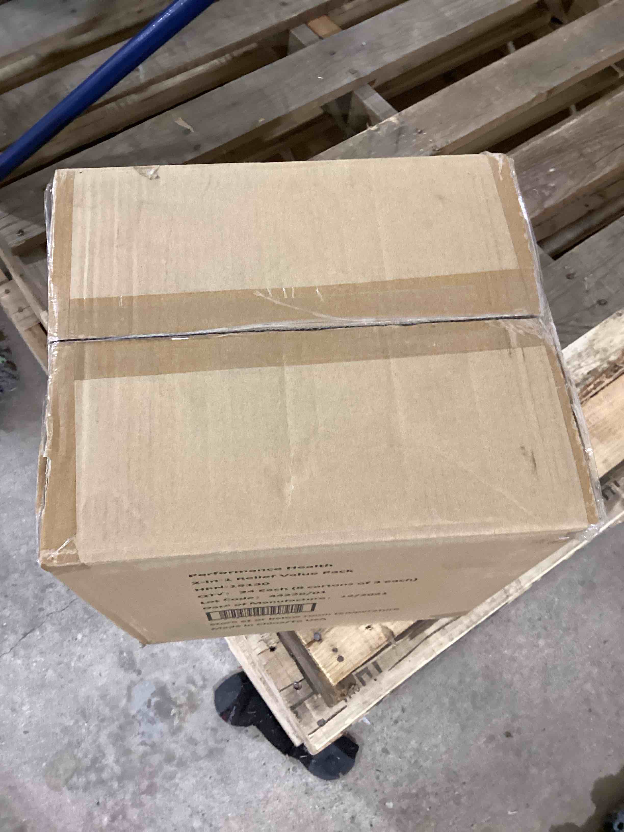 https://s3.amazonaws.com/lotting-images-prod/bidfta/PNK1231609_1756503134361.jpeg