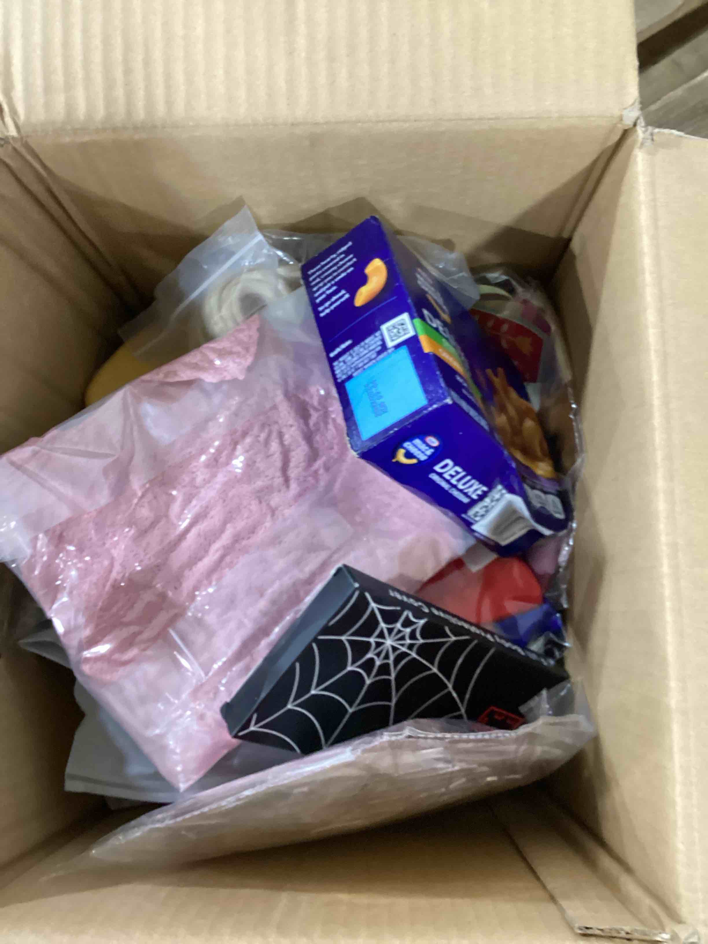 Assorted items 