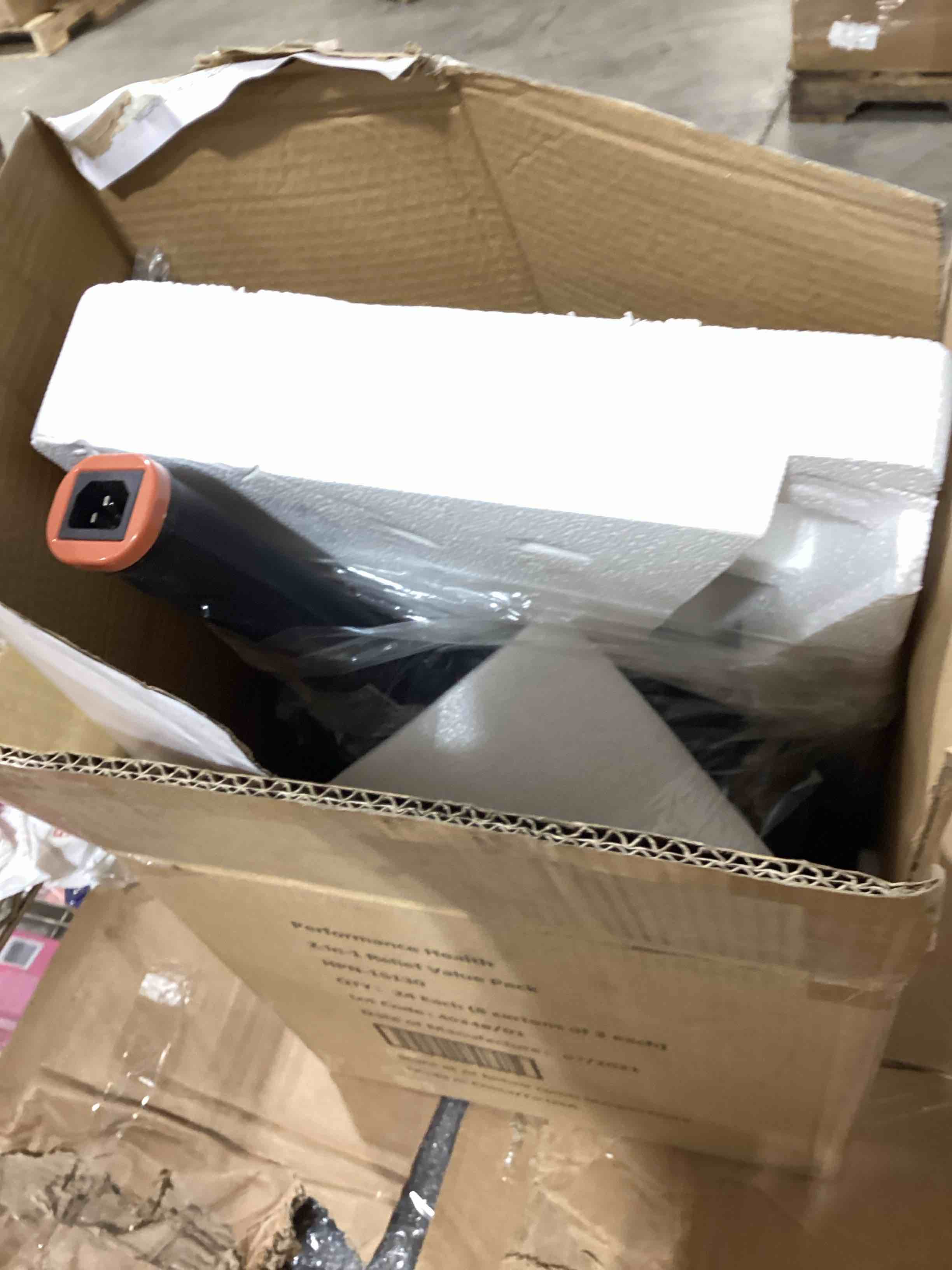 https://s3.amazonaws.com/lotting-images-prod/bidfta/PNK1231630_1756747669336.jpeg