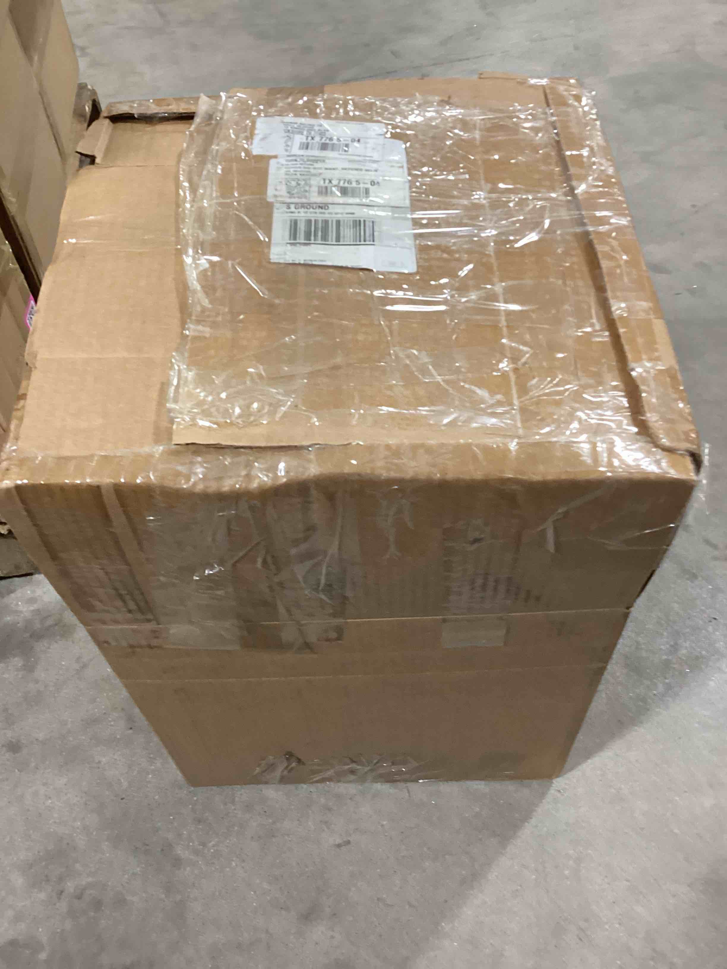 https://s3.amazonaws.com/lotting-images-prod/bidfta/PNK1231863_1756760316008.jpeg