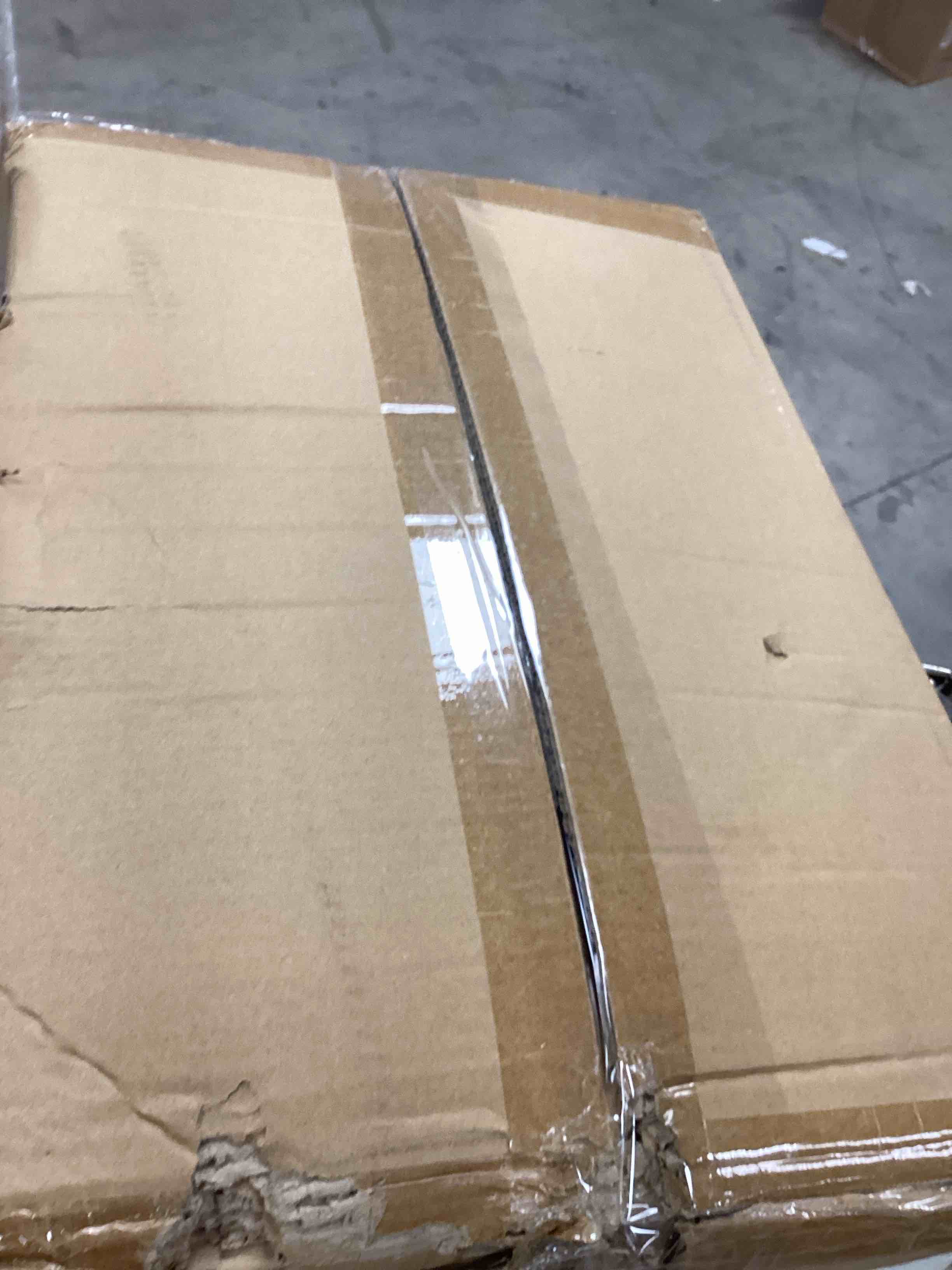 https://s3.amazonaws.com/lotting-images-prod/bidfta/PNK1232293_1757080746471.jpeg