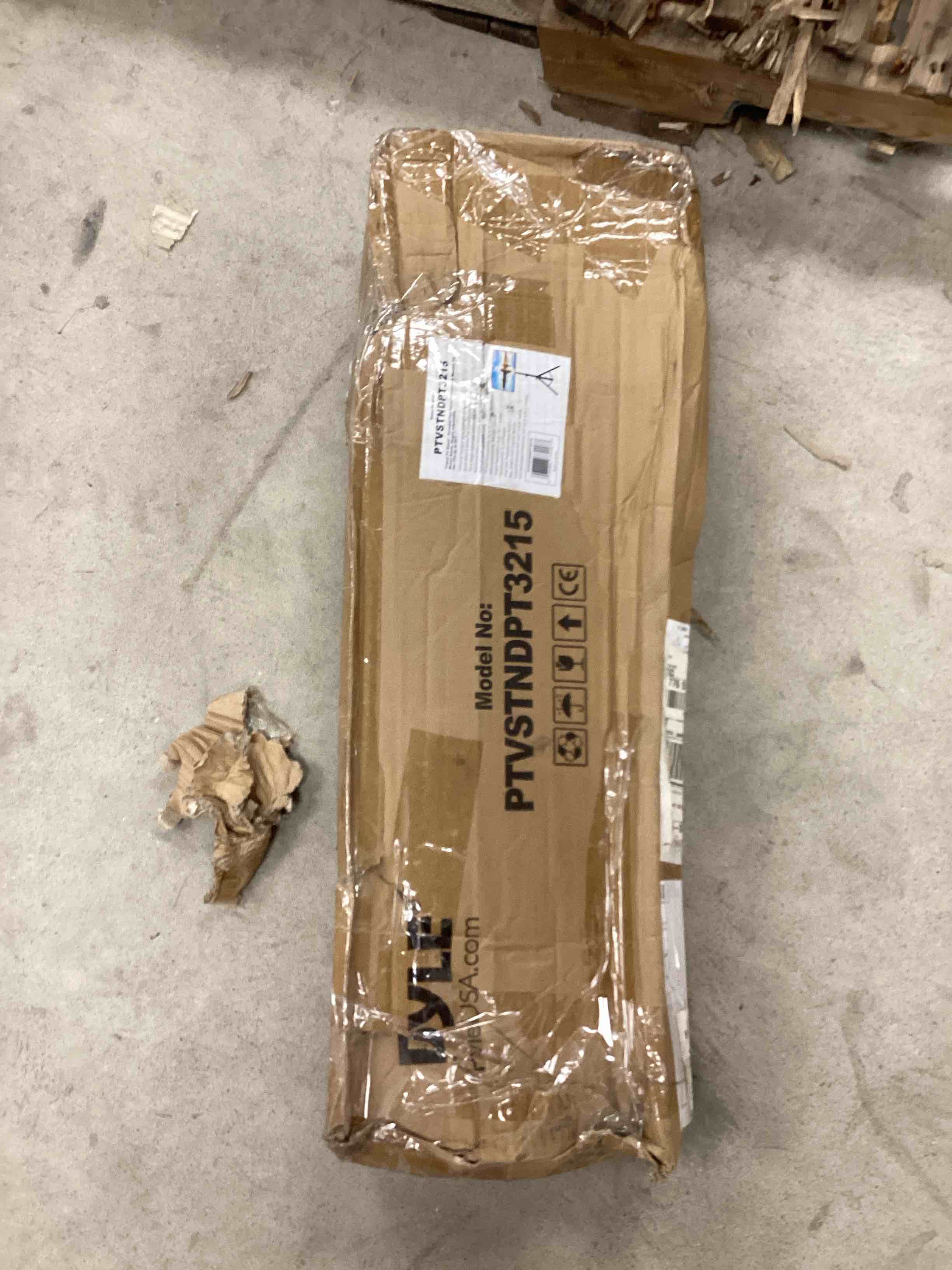 https://s3.amazonaws.com/lotting-images-prod/bidfta/PNK1232297_1757080151516.jpeg