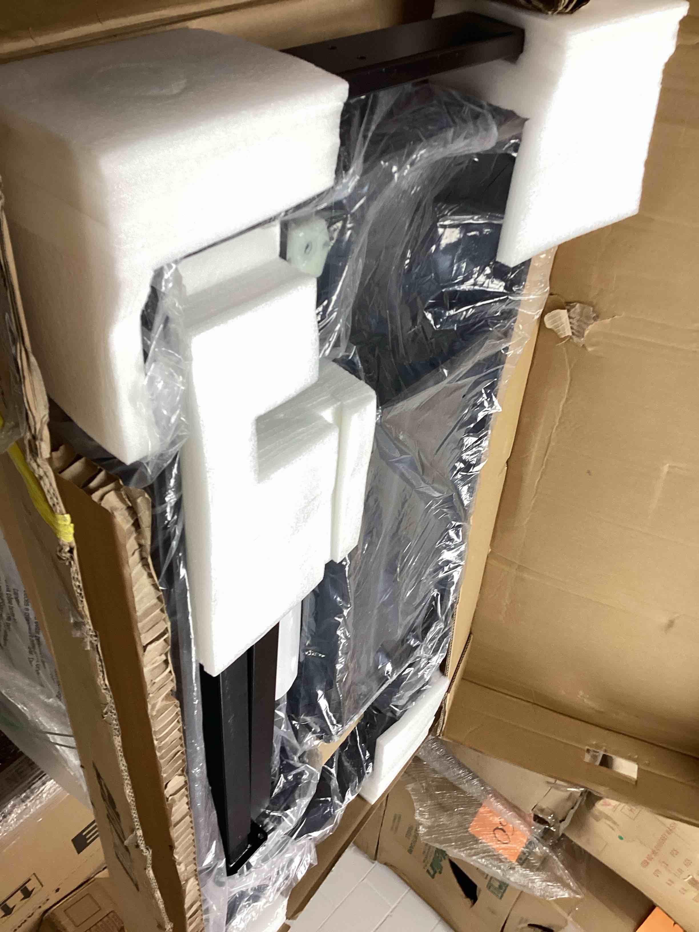 https://s3.amazonaws.com/lotting-images-prod/bidfta/PNK1232314_1757019806486.jpeg