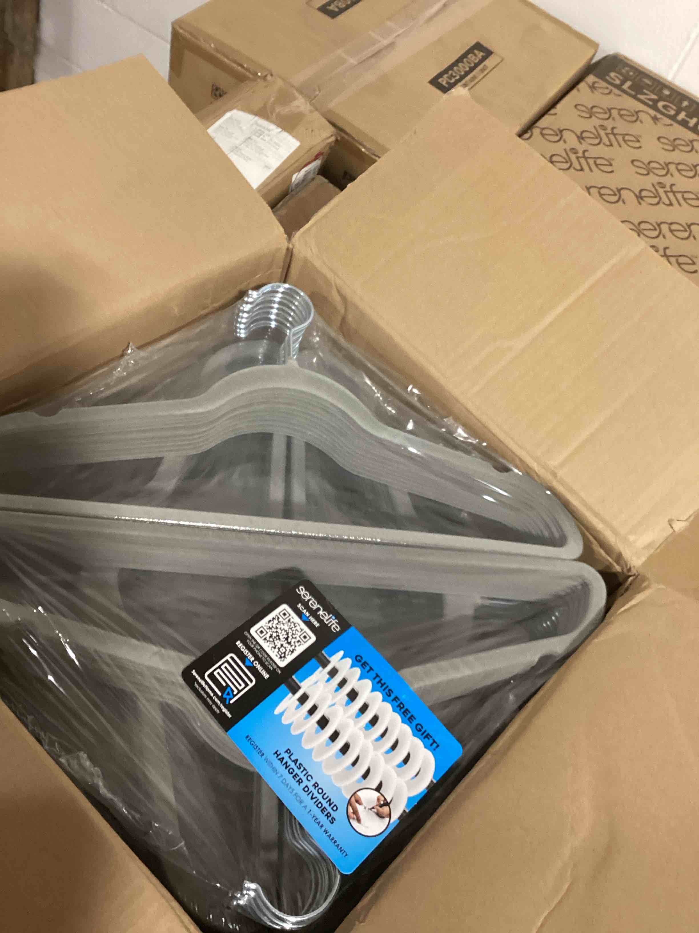 https://s3.amazonaws.com/lotting-images-prod/bidfta/PNK1232348_1757083365592.jpeg