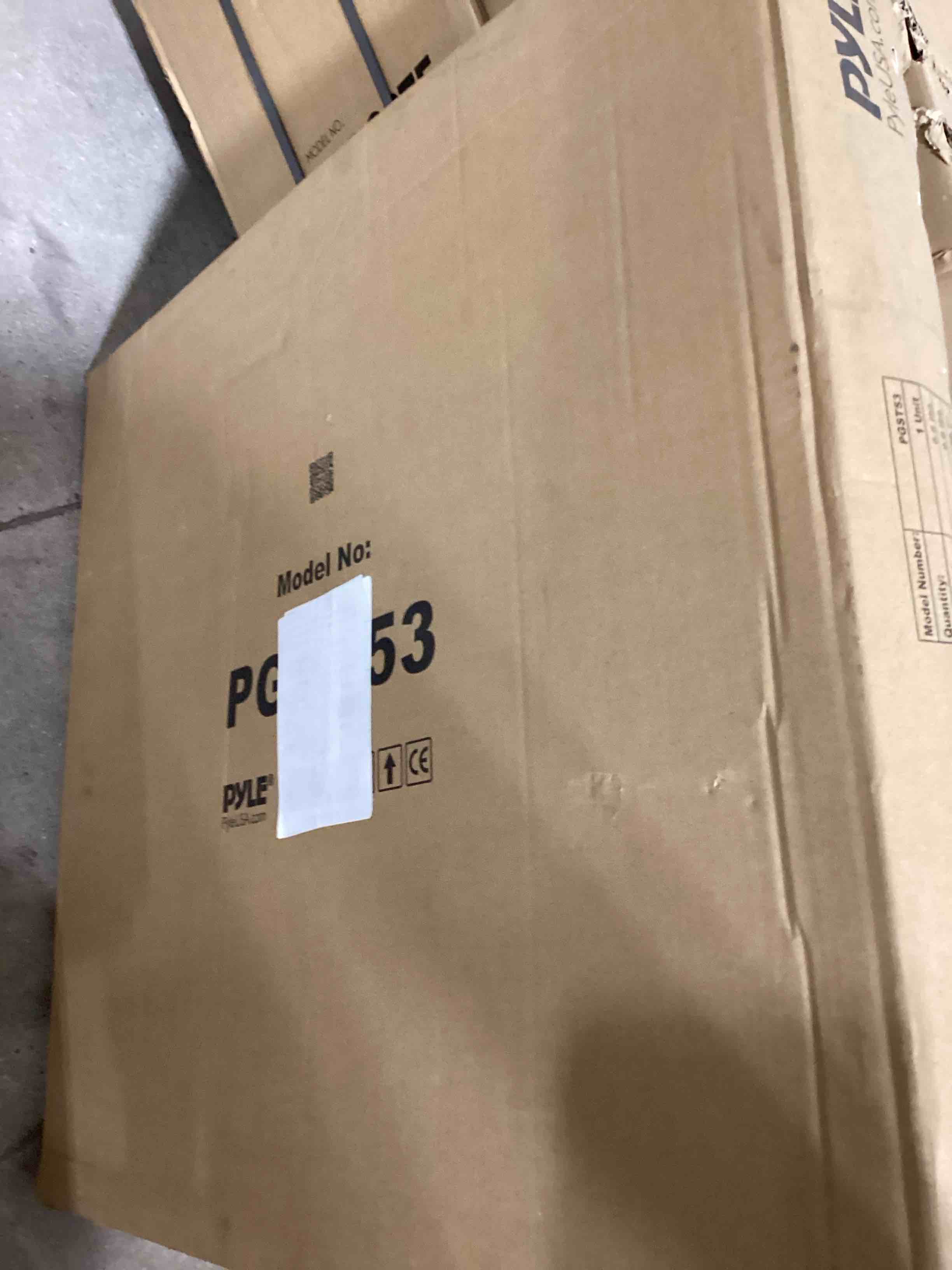 https://s3.amazonaws.com/lotting-images-prod/bidfta/PNK1232350_1757083139821.jpeg