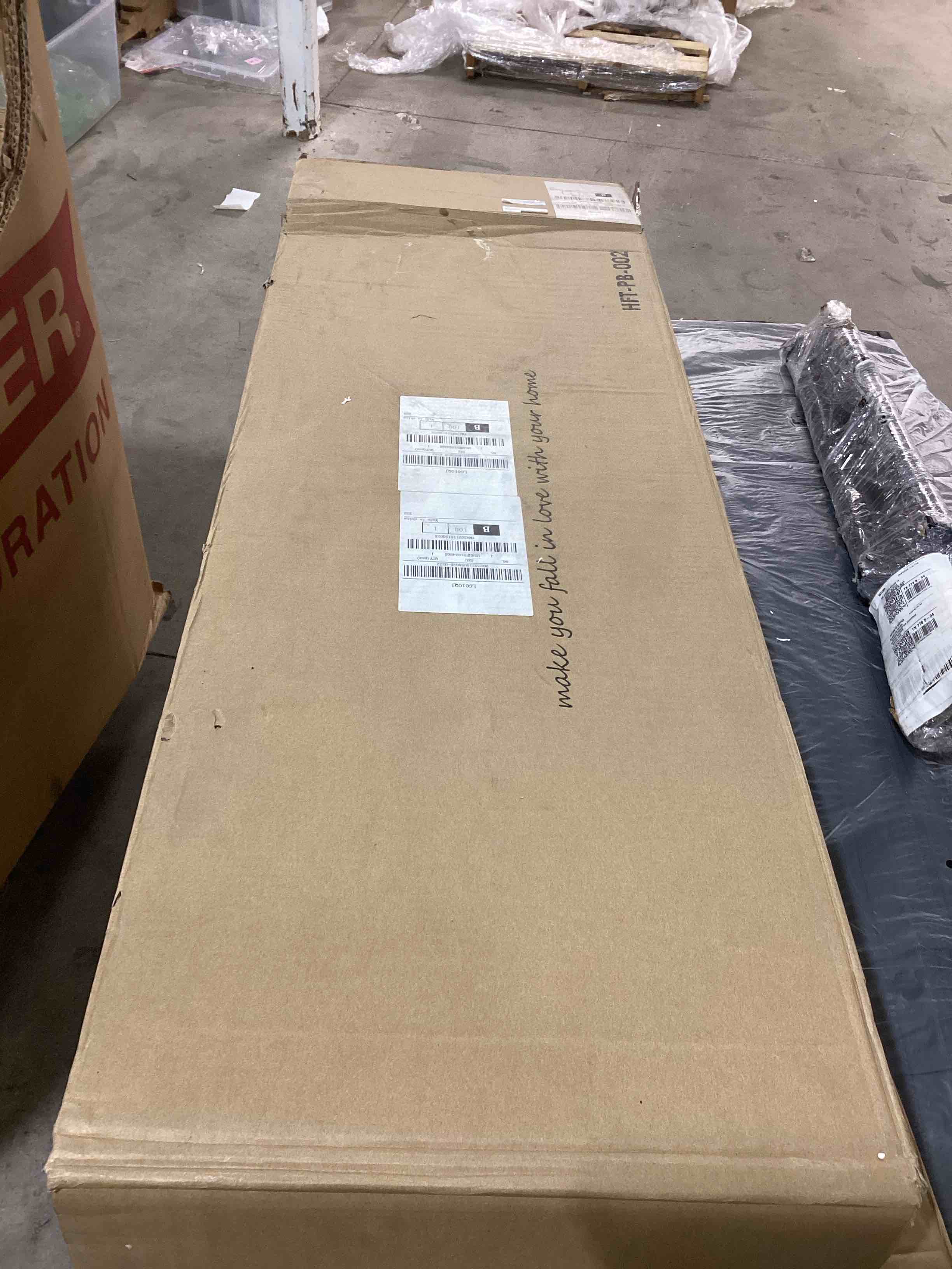 https://s3.amazonaws.com/lotting-images-prod/bidfta/PNK1232420_1757098104223.jpeg