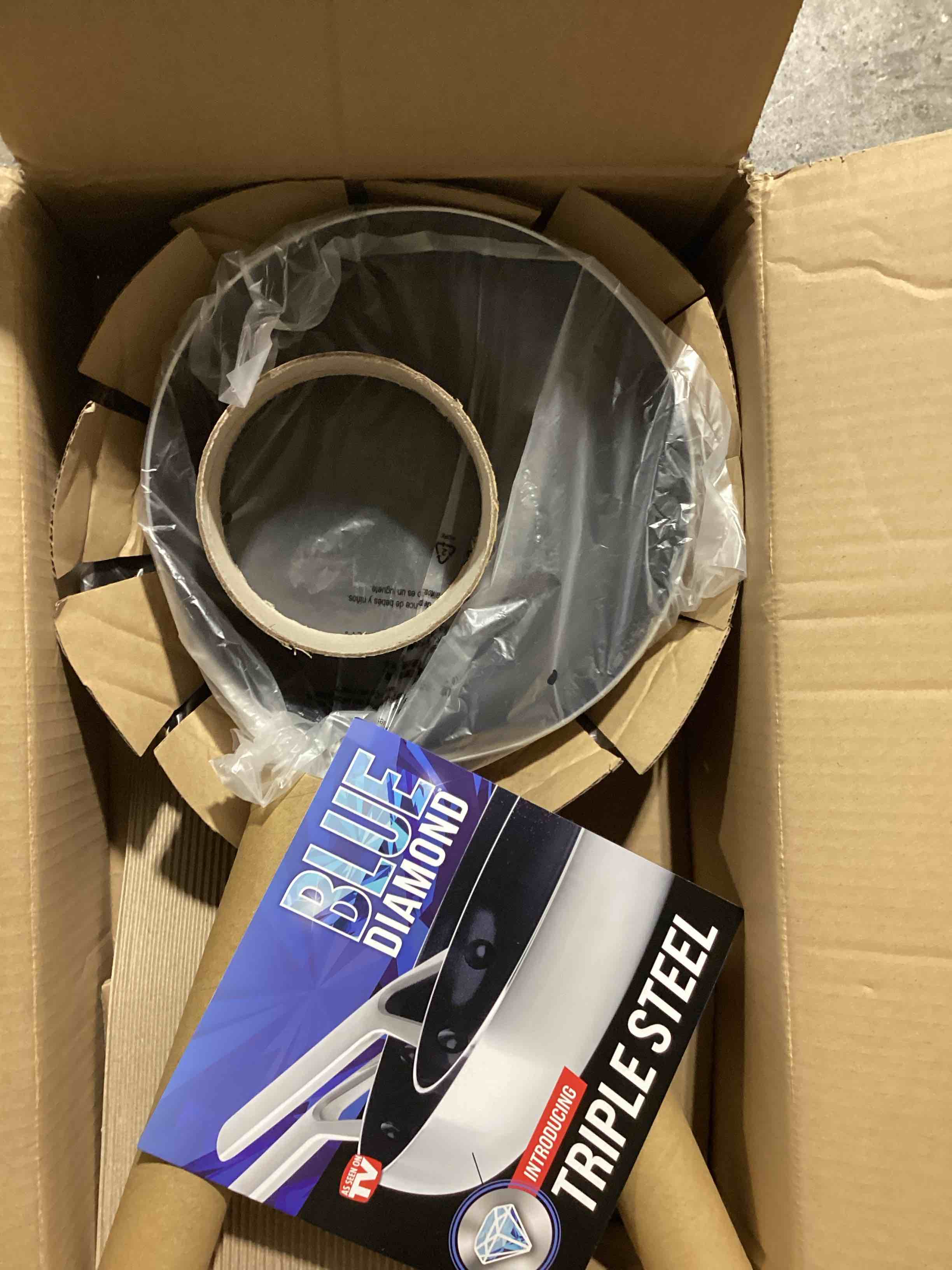 https://s3.amazonaws.com/lotting-images-prod/bidfta/PNK1232515_1757342250638.jpeg