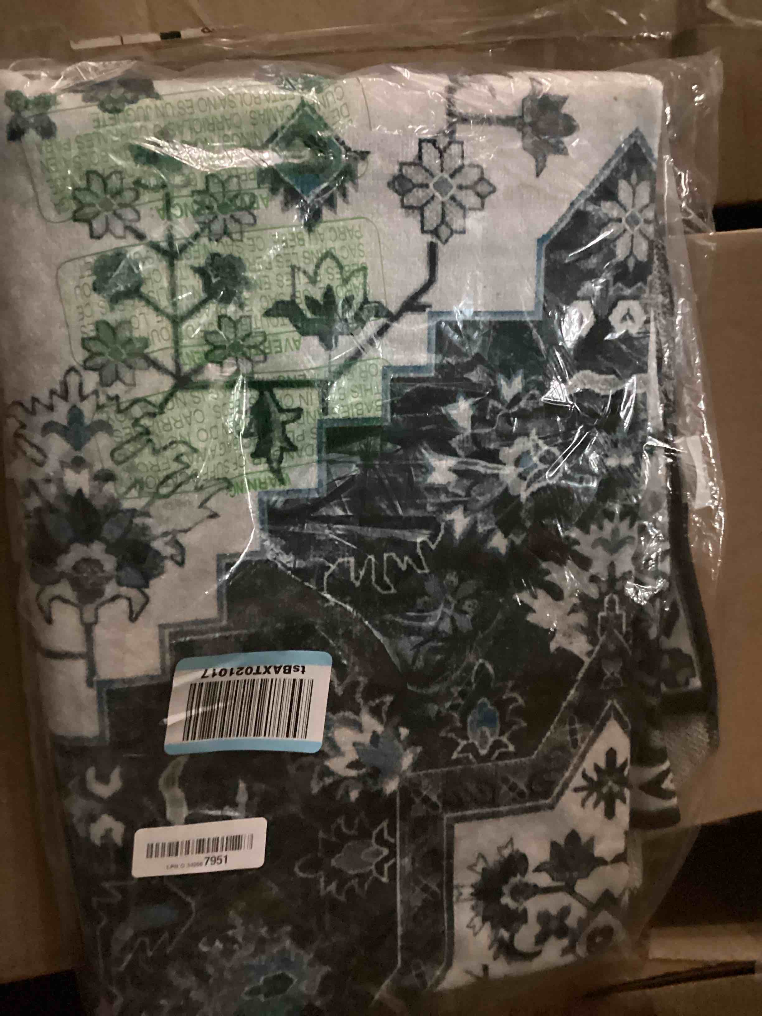 https://s3.amazonaws.com/lotting-images-prod/bidfta/PNK1232665_1757428423797.jpeg