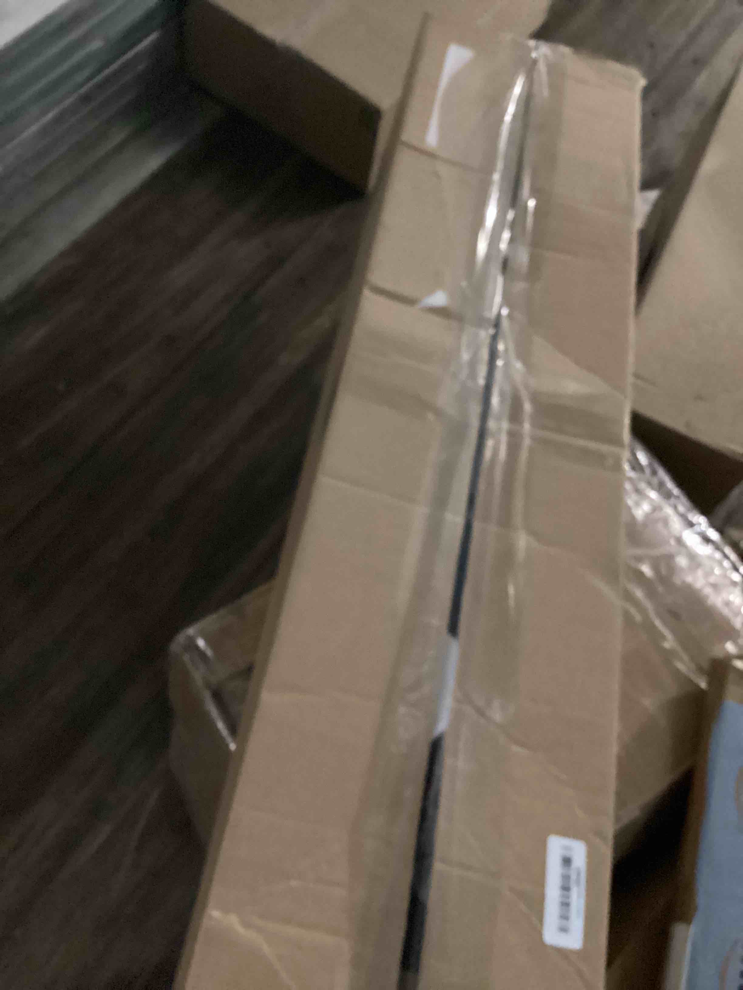 https://s3.amazonaws.com/lotting-images-prod/bidfta/PNK1232756_1757600662464.jpeg