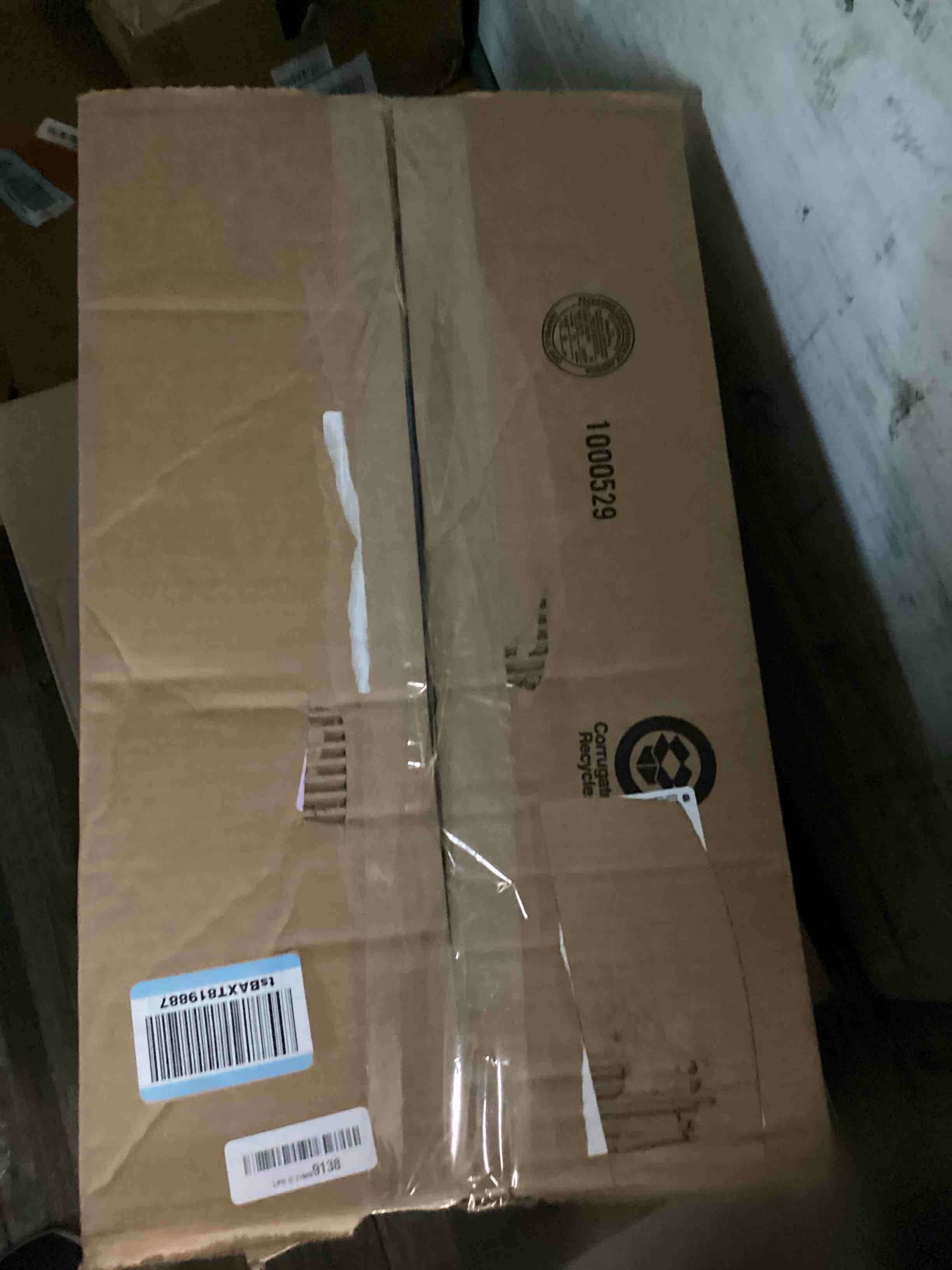 https://s3.amazonaws.com/lotting-images-prod/bidfta/PNK1232875_1757613209205.jpeg