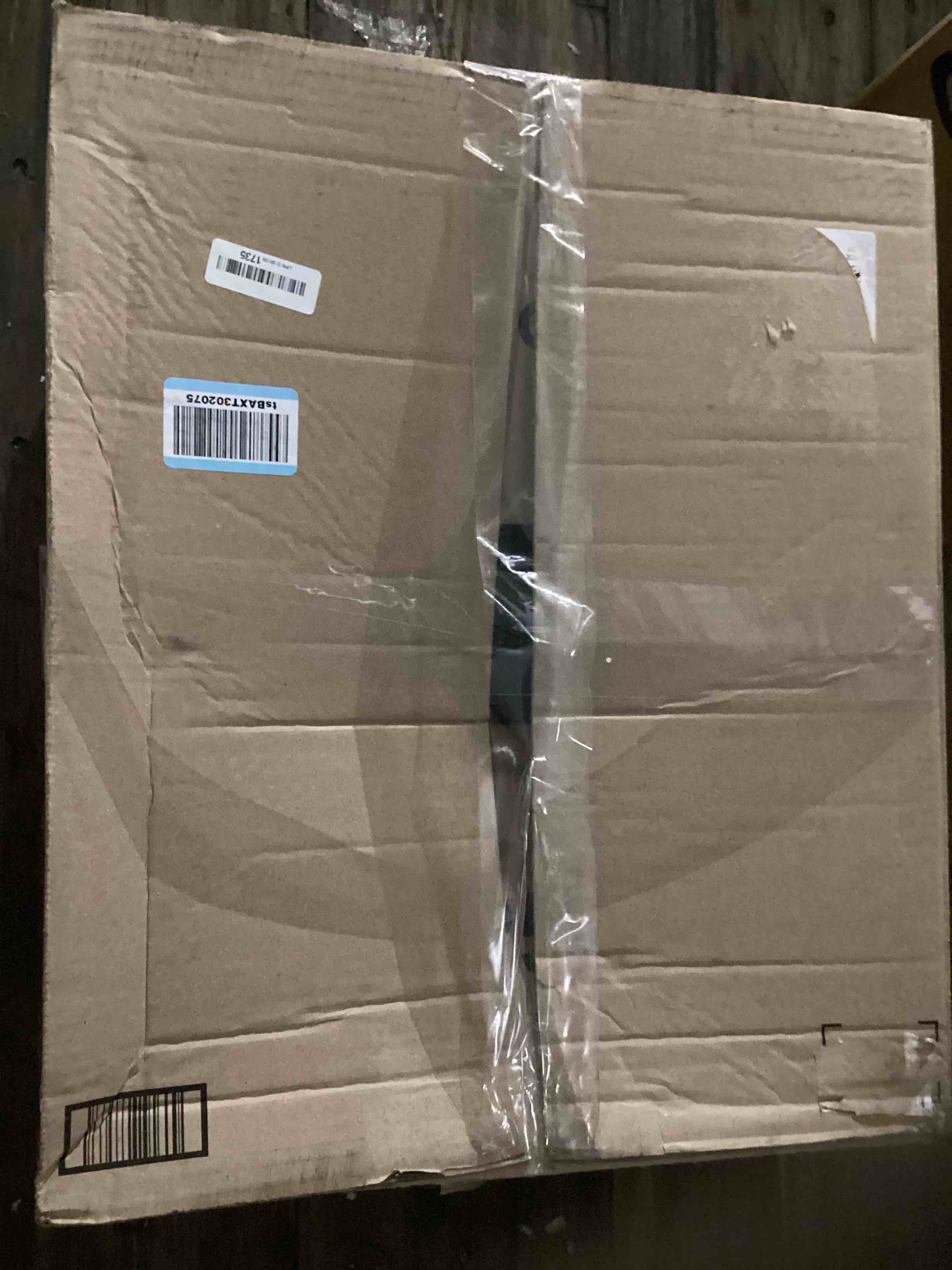 https://s3.amazonaws.com/lotting-images-prod/bidfta/PNK1233044_1757686877394.jpeg