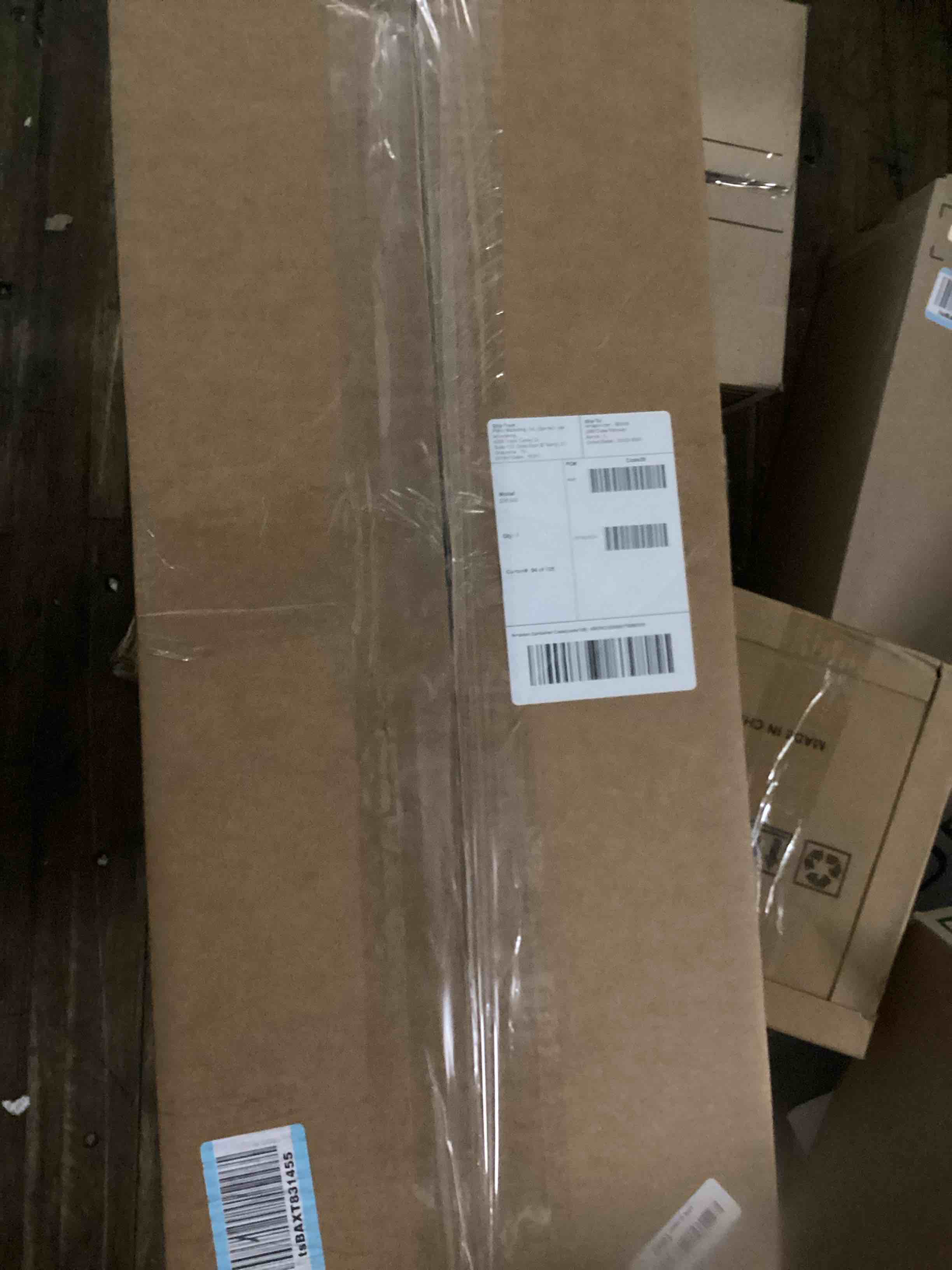 https://s3.amazonaws.com/lotting-images-prod/bidfta/PNK1233051_1757685430350.jpeg