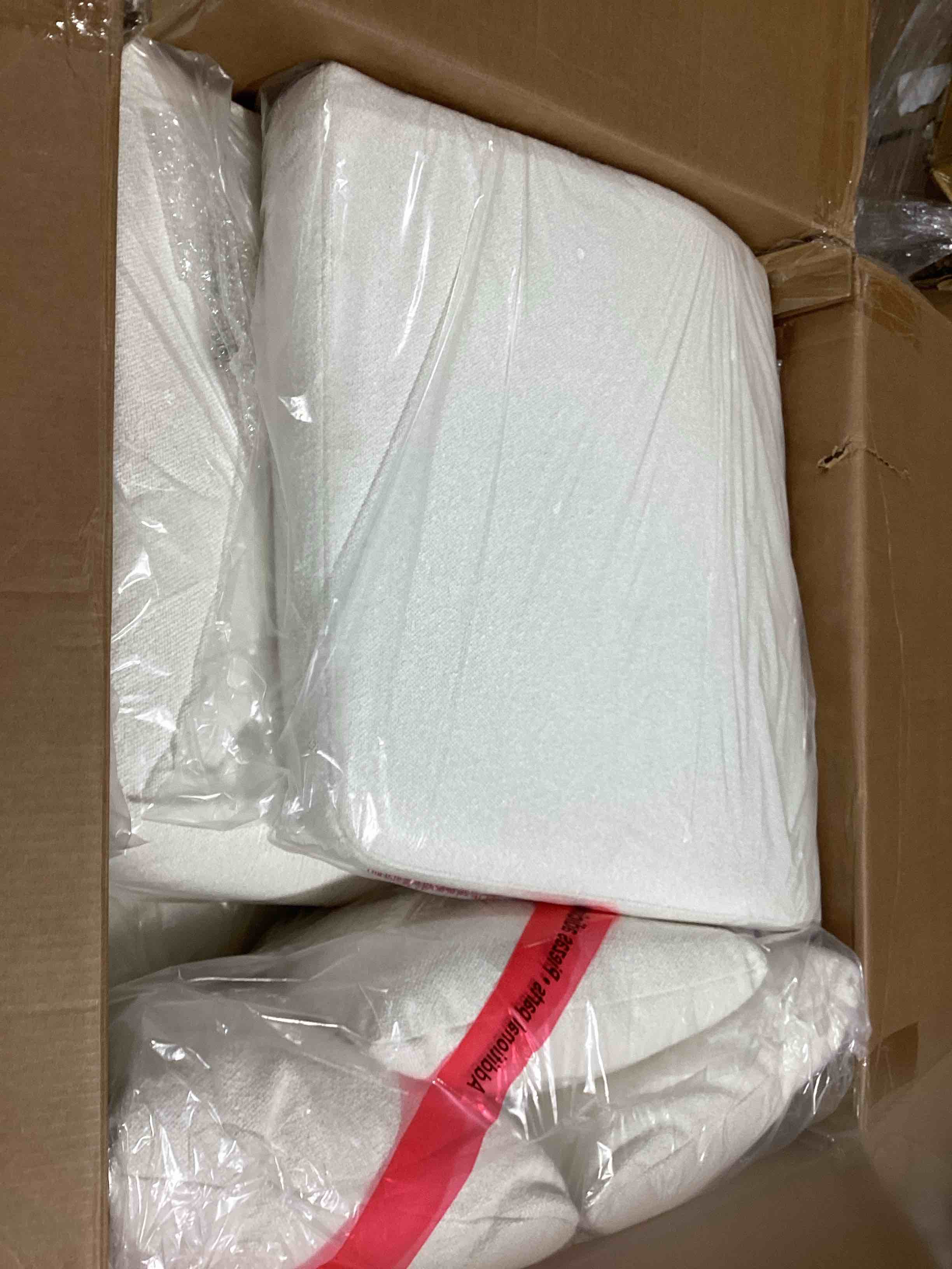 https://s3.amazonaws.com/lotting-images-prod/bidfta/PNK1233117_1757944095256.jpeg
