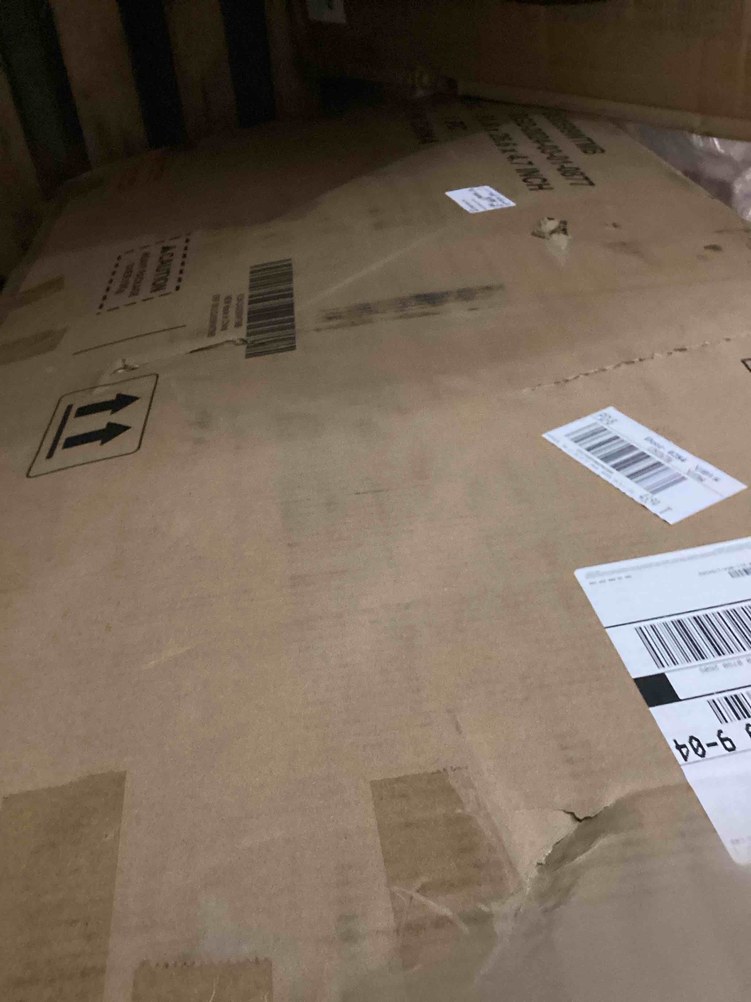 https://s3.amazonaws.com/lotting-images-prod/bidfta/PNK1233146_1757968681600.jpeg
