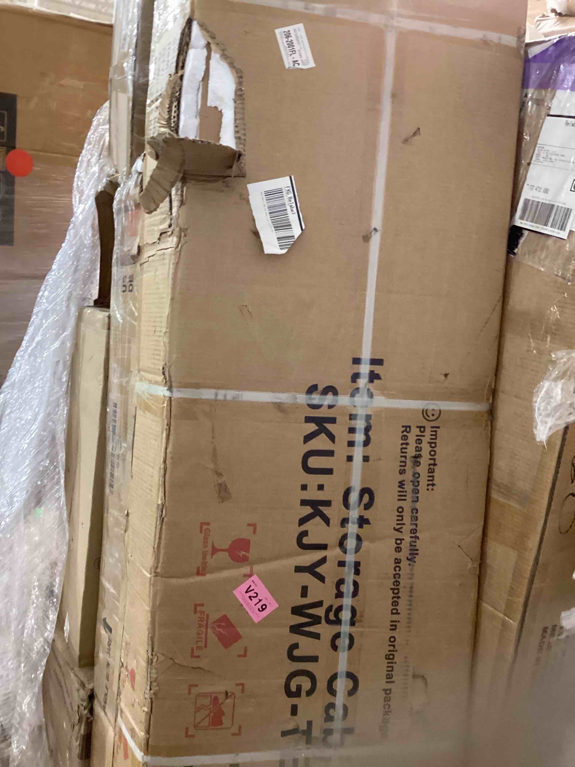https://s3.amazonaws.com/lotting-images-prod/bidfta/PNK1233152_1757966825954.jpeg