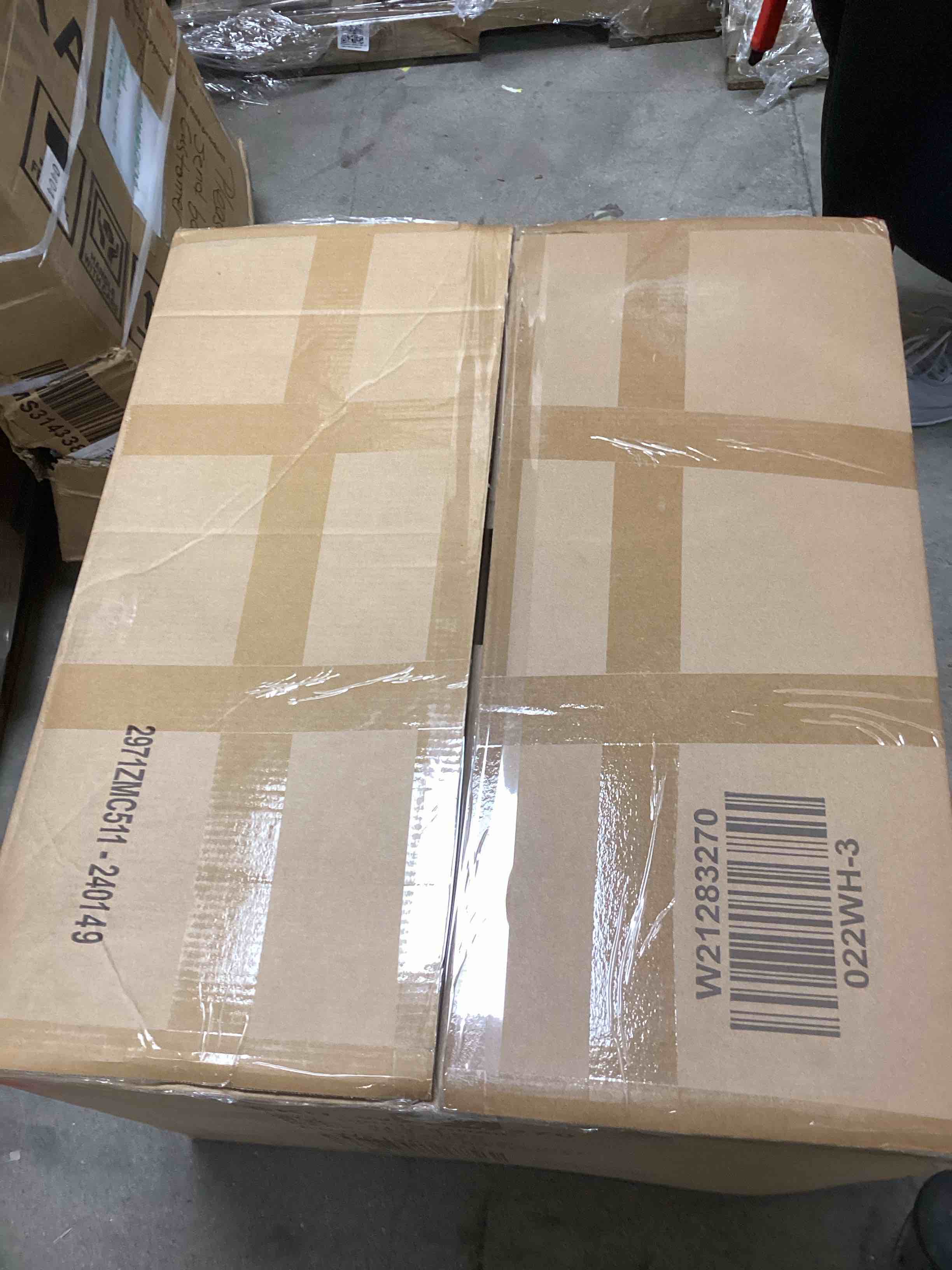 https://s3.amazonaws.com/lotting-images-prod/bidfta/PNK1233384_1758130630736.jpeg