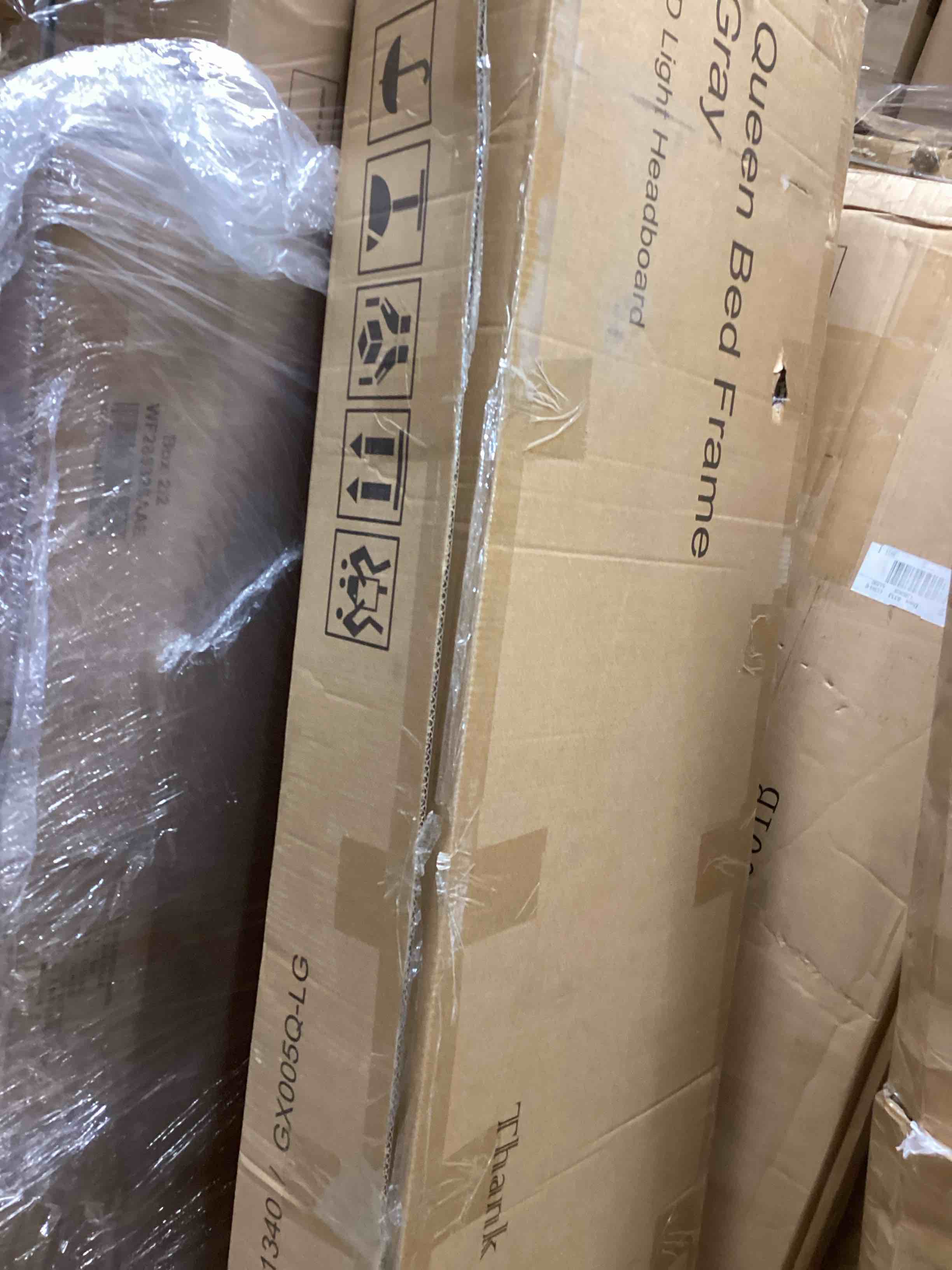 https://s3.amazonaws.com/lotting-images-prod/bidfta/PNK1233389_1758128909807.jpeg
