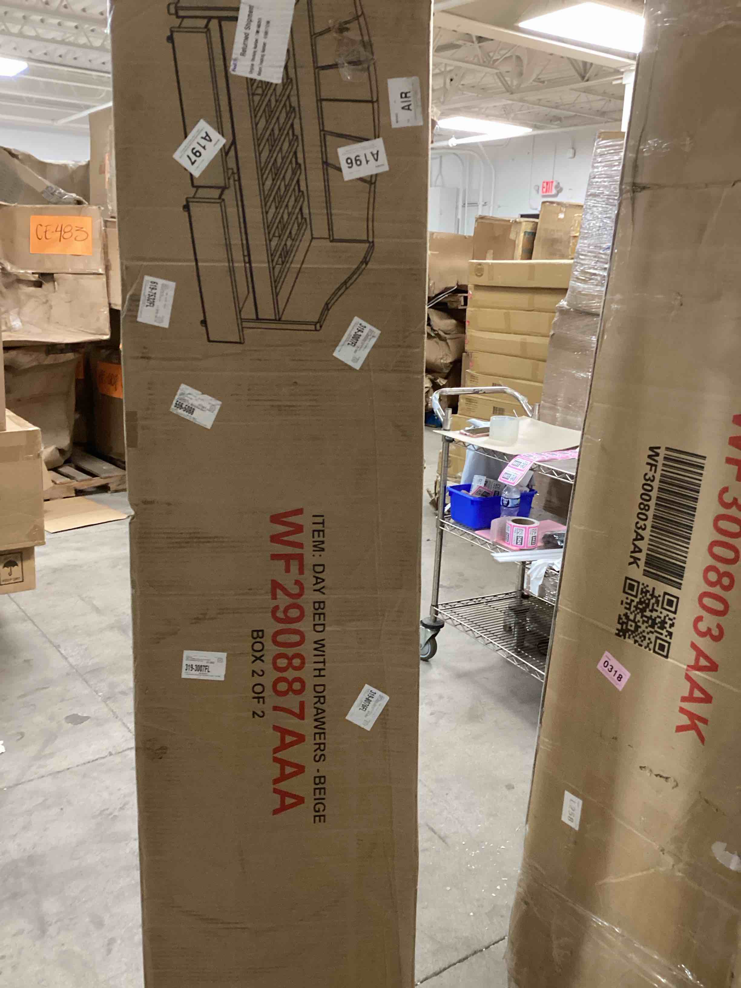 https://s3.amazonaws.com/lotting-images-prod/bidfta/PNK1233394_1758125602680.jpeg