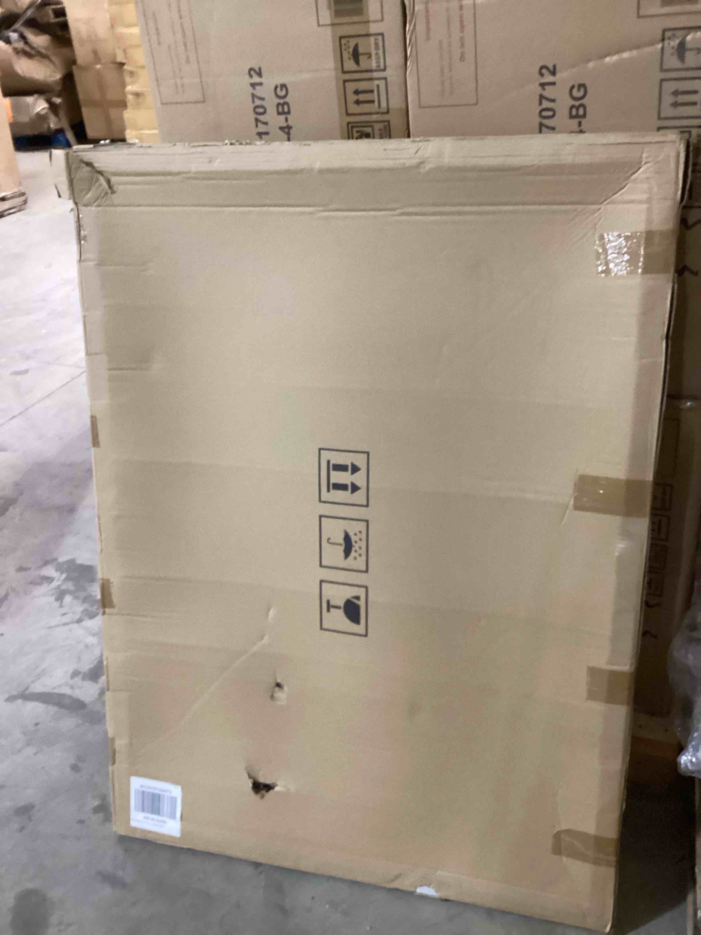 https://s3.amazonaws.com/lotting-images-prod/bidfta/PNK1233407_1758121819150.jpeg