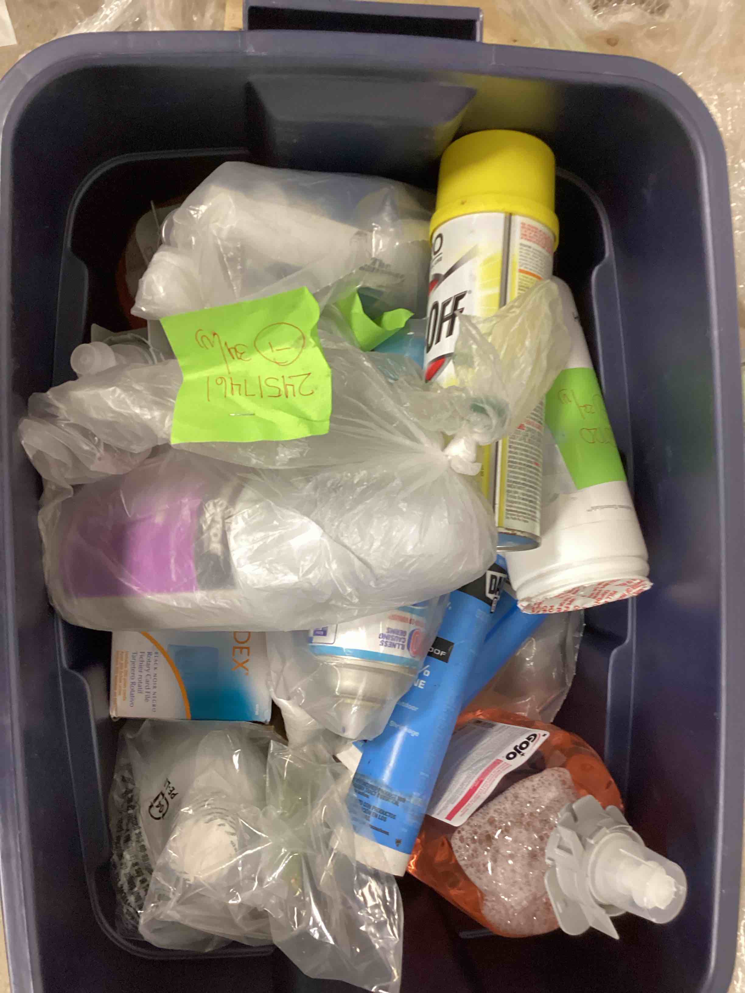 Assorted items Lysol, Foam for hand washing, oven and toash cleaner, bathroom cleaner 