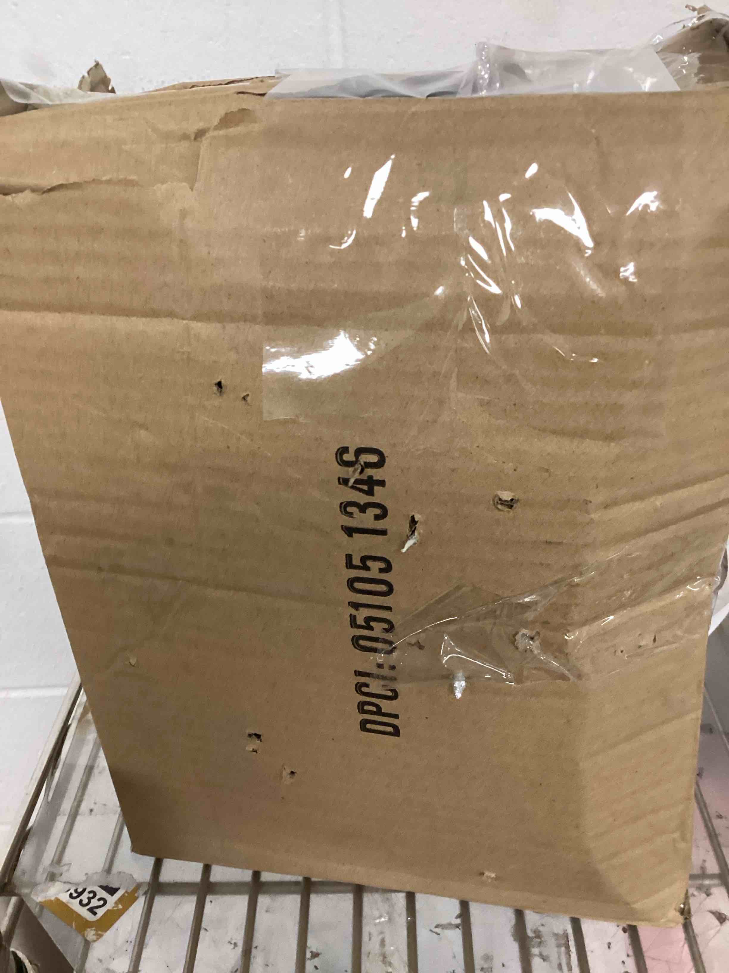 https://s3.amazonaws.com/lotting-images-prod/bidfta/PNK1233846_1758809672227.jpeg