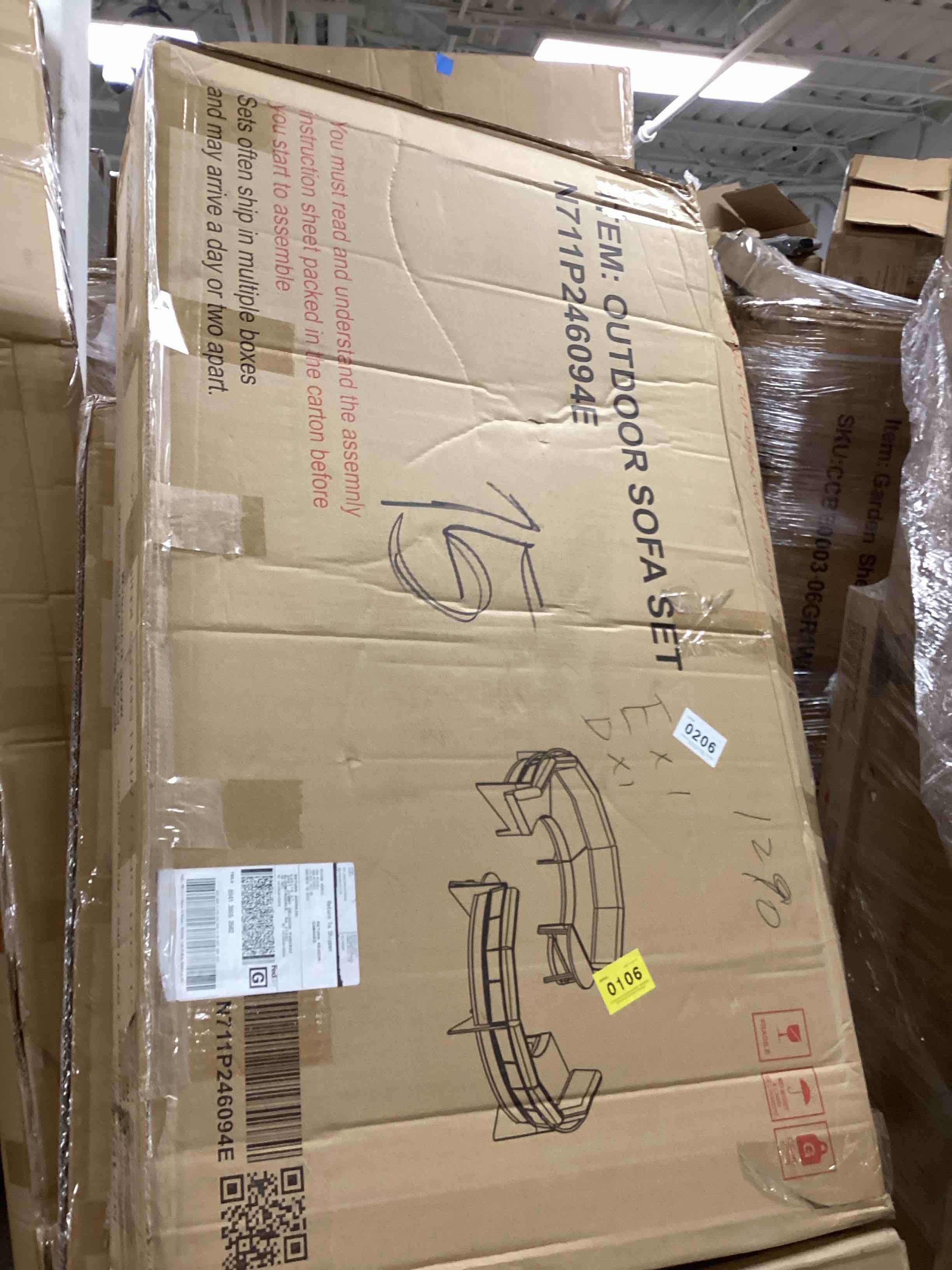 https://s3.amazonaws.com/lotting-images-prod/bidfta/PNK1233980_1758905031612.jpeg