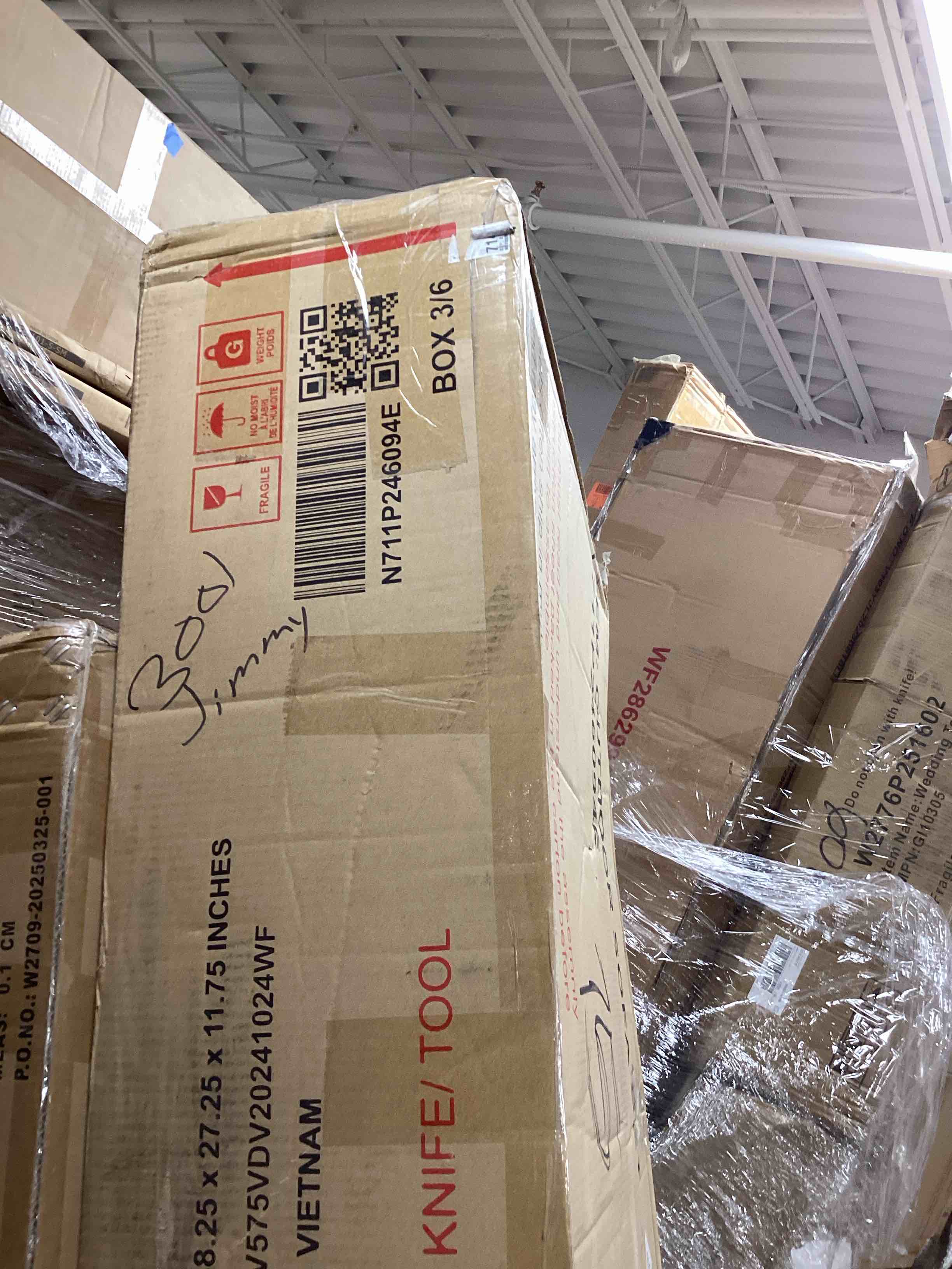 https://s3.amazonaws.com/lotting-images-prod/bidfta/PNK1233980_1758905079646.jpeg