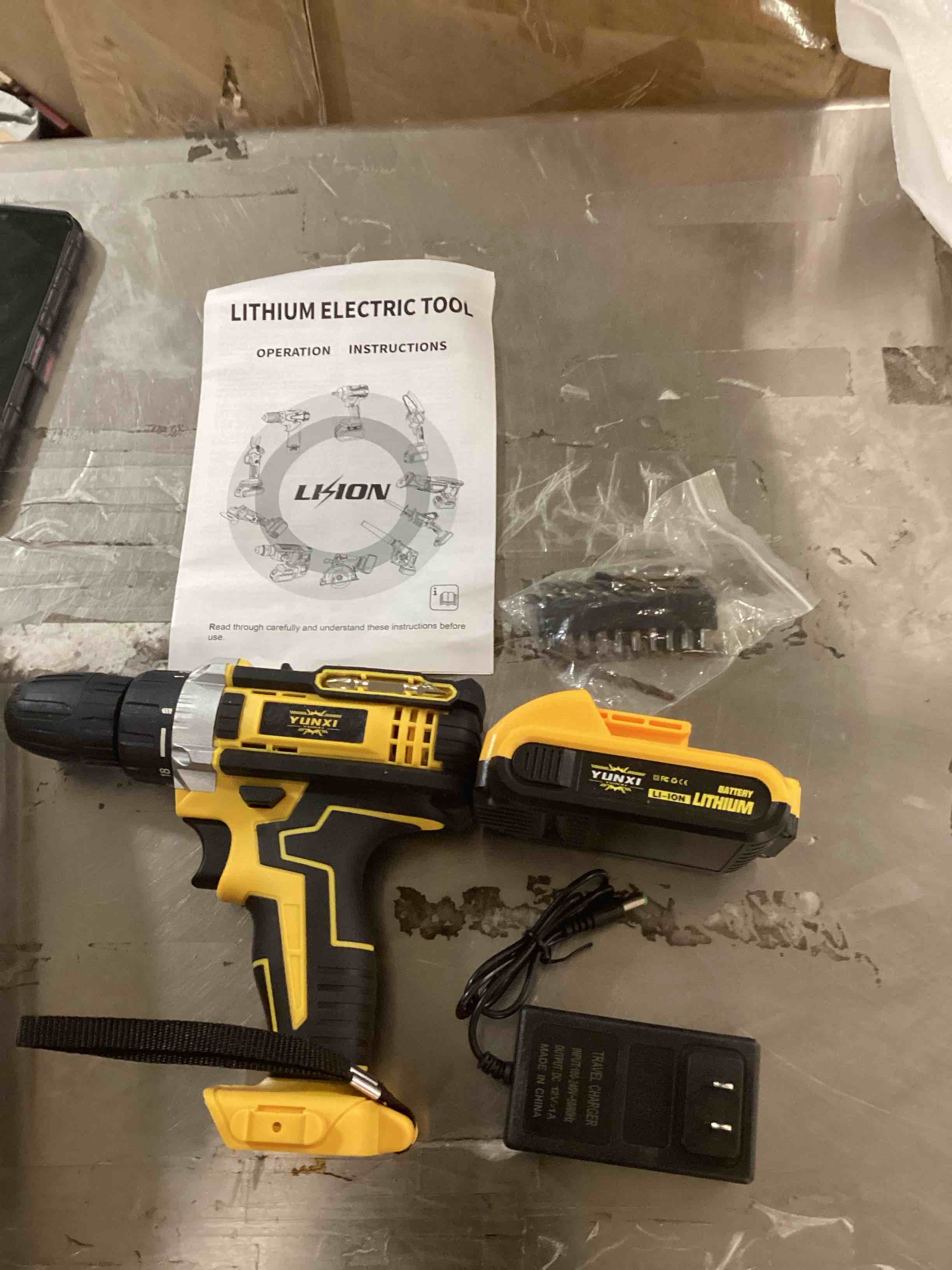 Yunxi drill that electric comes with a battery battery charger