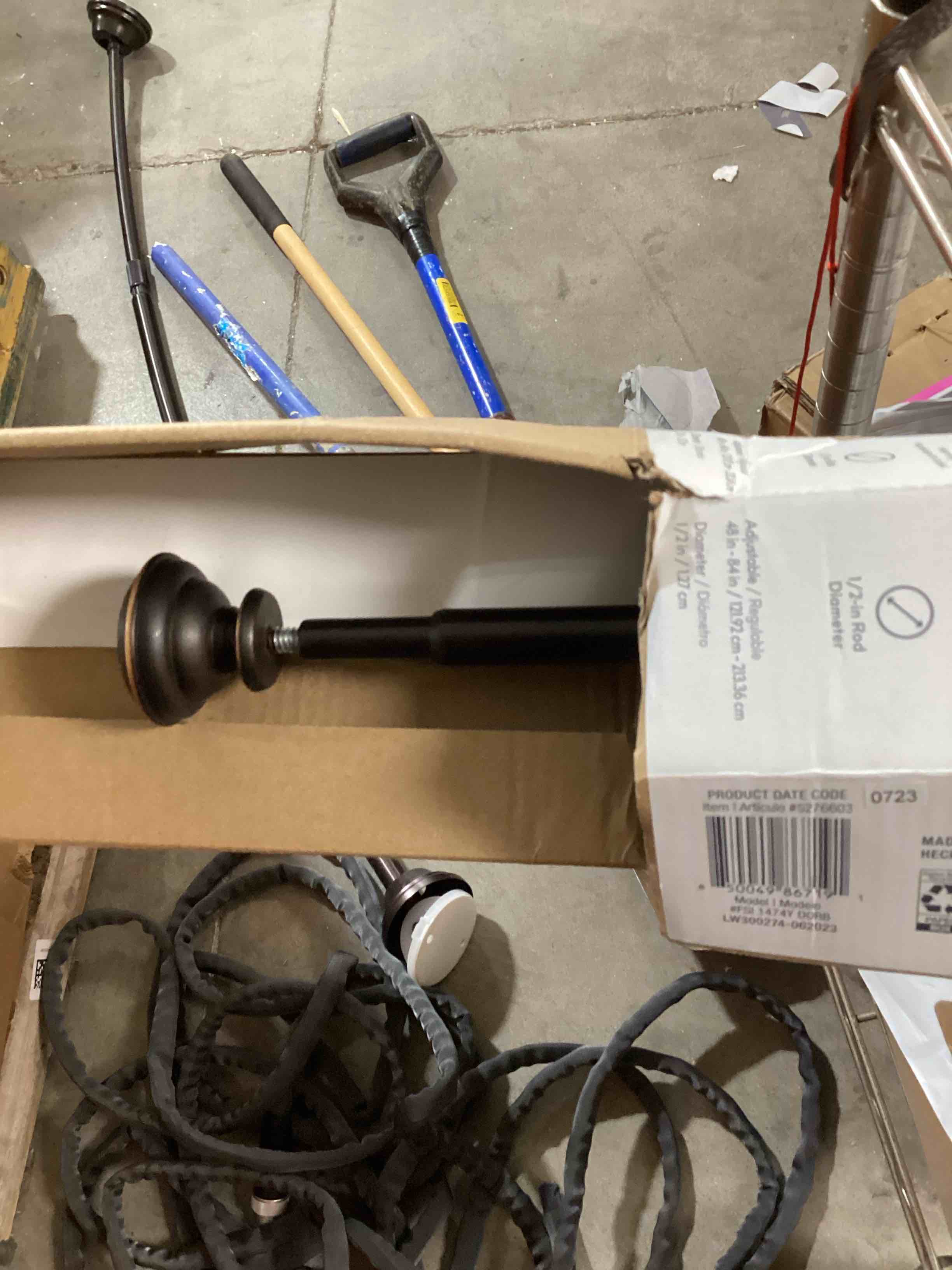 style selection, Draper rod set bronze finish 48 in -84 in 