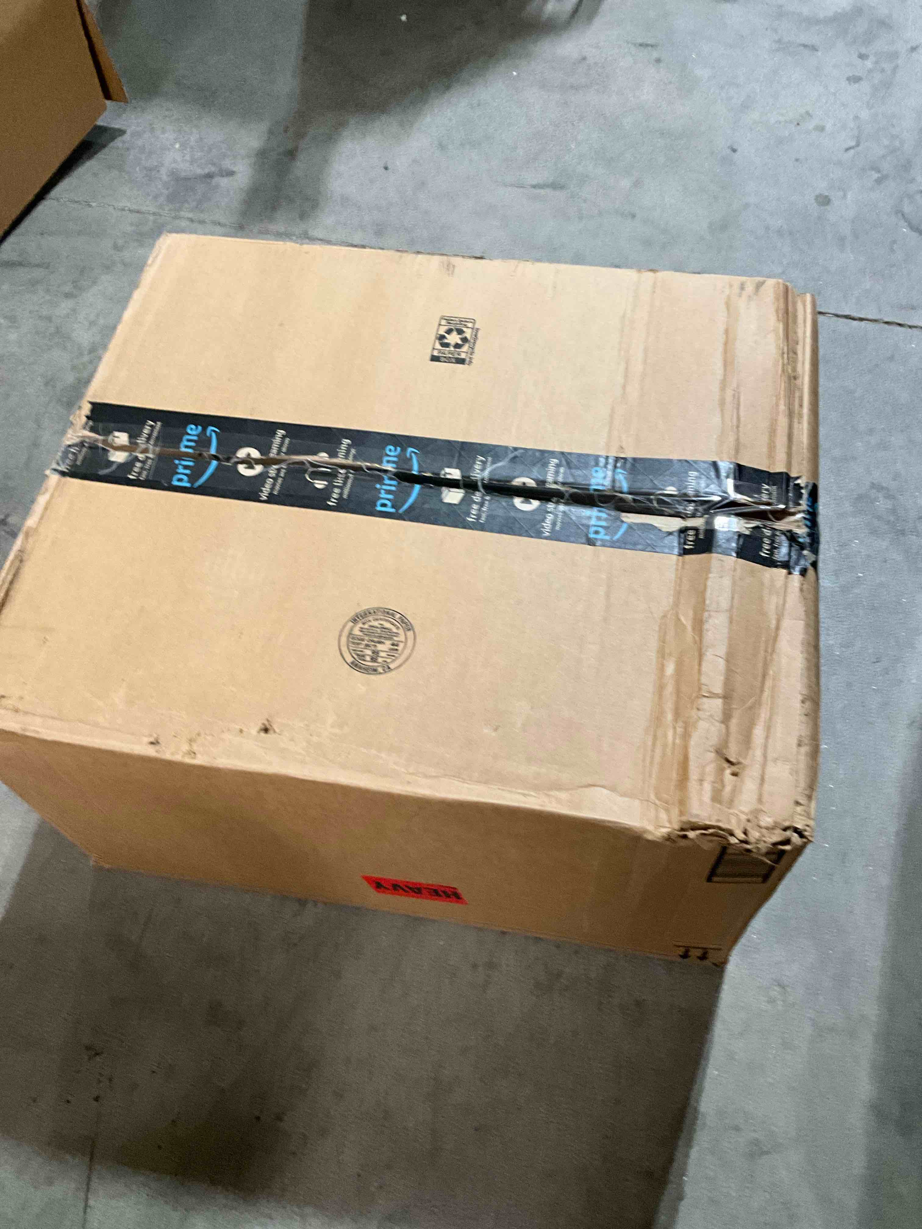 https://s3.amazonaws.com/lotting-images-prod/bidfta/PNK1237162_1759781440236.jpeg