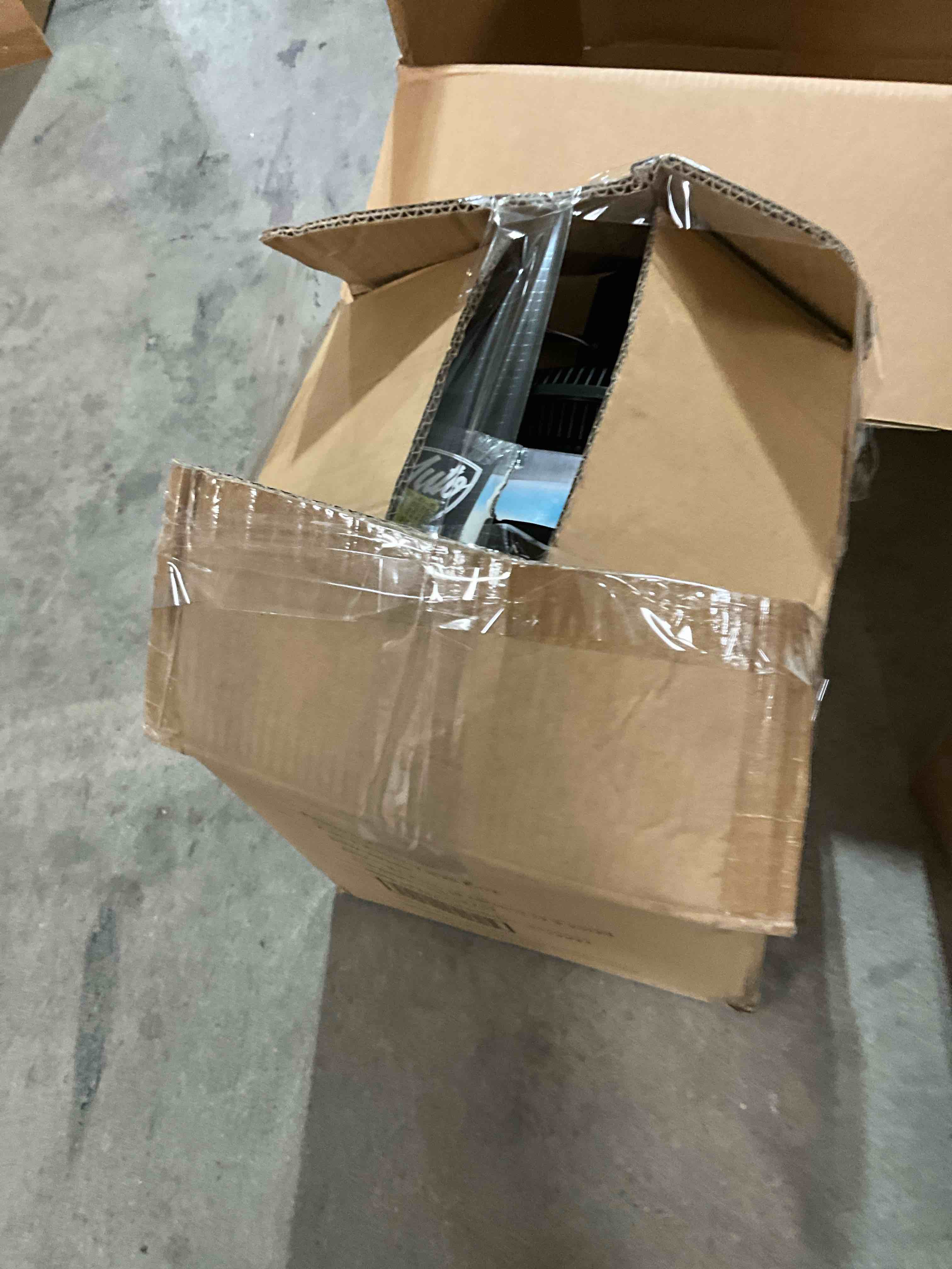 https://s3.amazonaws.com/lotting-images-prod/bidfta/PNK1237164_1759780951992.jpeg