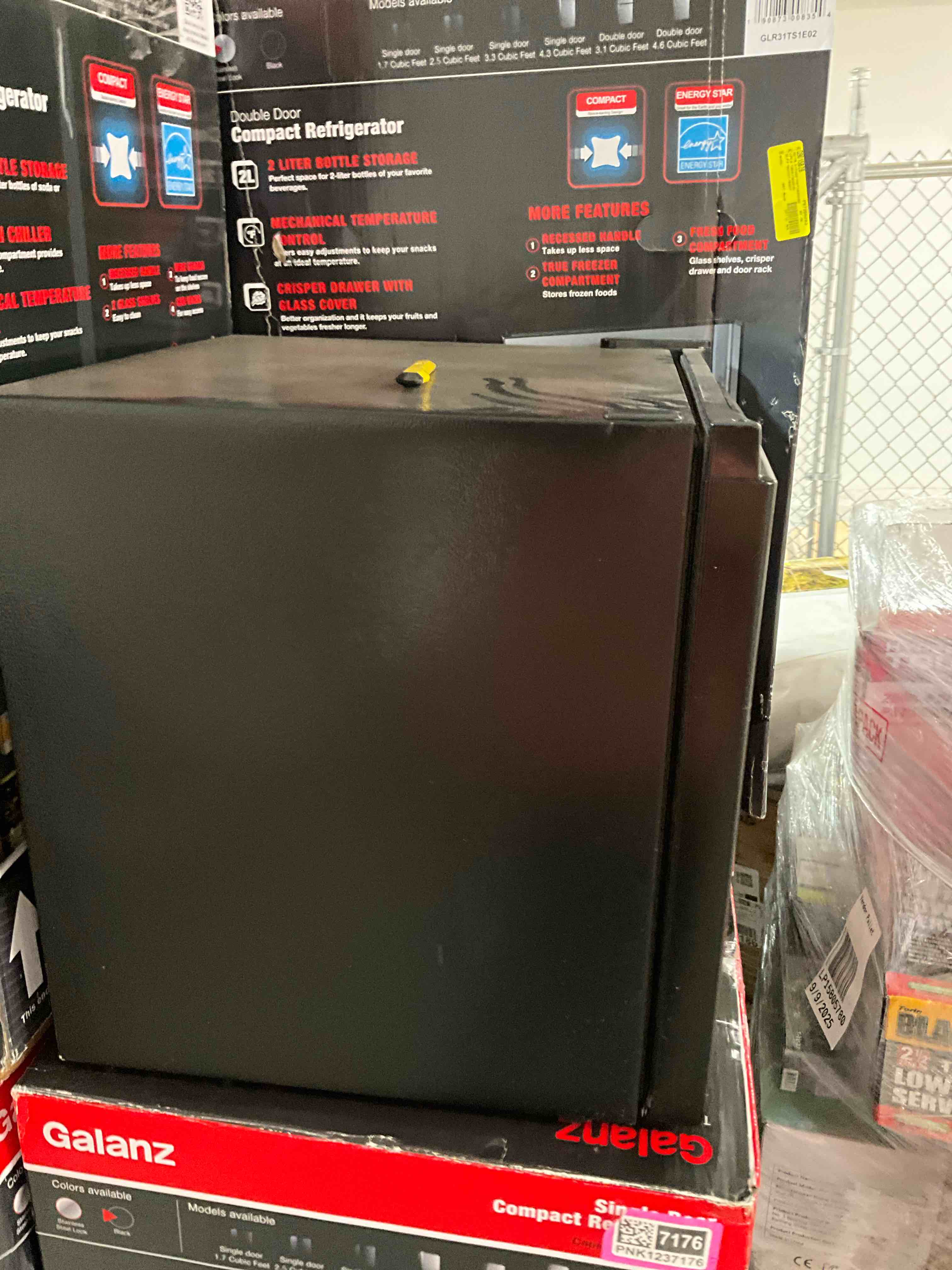 https://s3.amazonaws.com/lotting-images-prod/bidfta/PNK1237170_1759779444650.jpeg