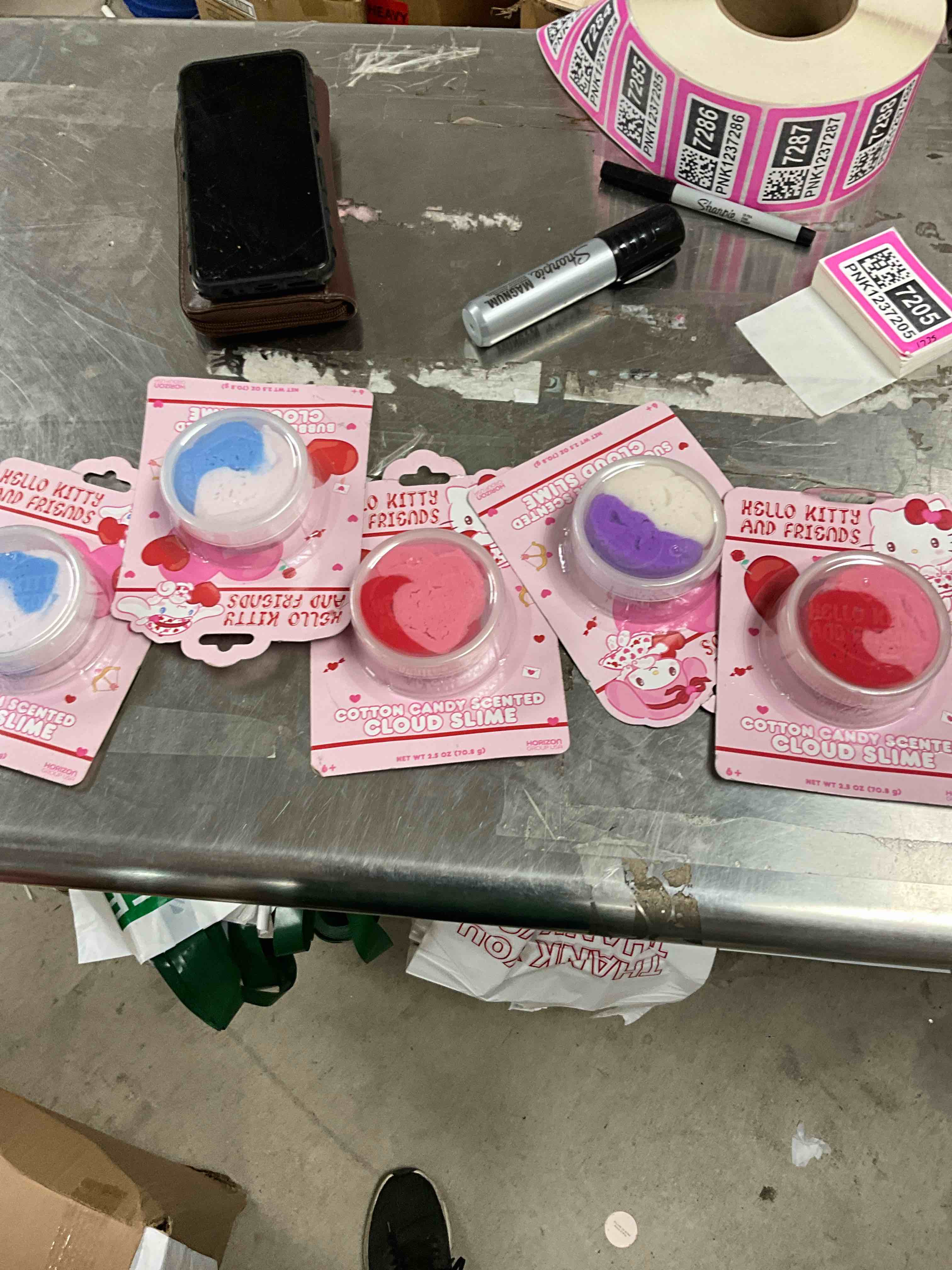 Hello Kitty and Friends Assorted Scent Cloud Slime 2.5oz (Pack Of 14)