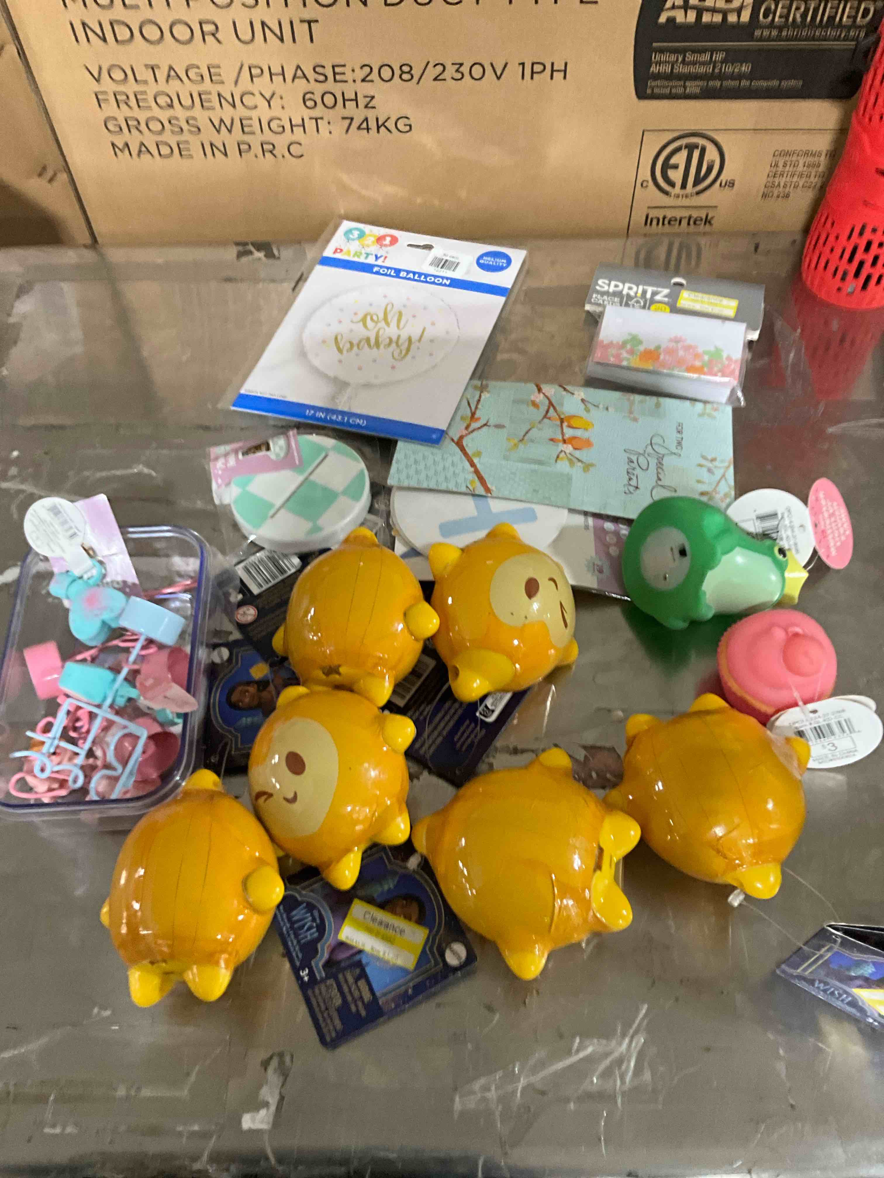 ASSORTED ITEMS 