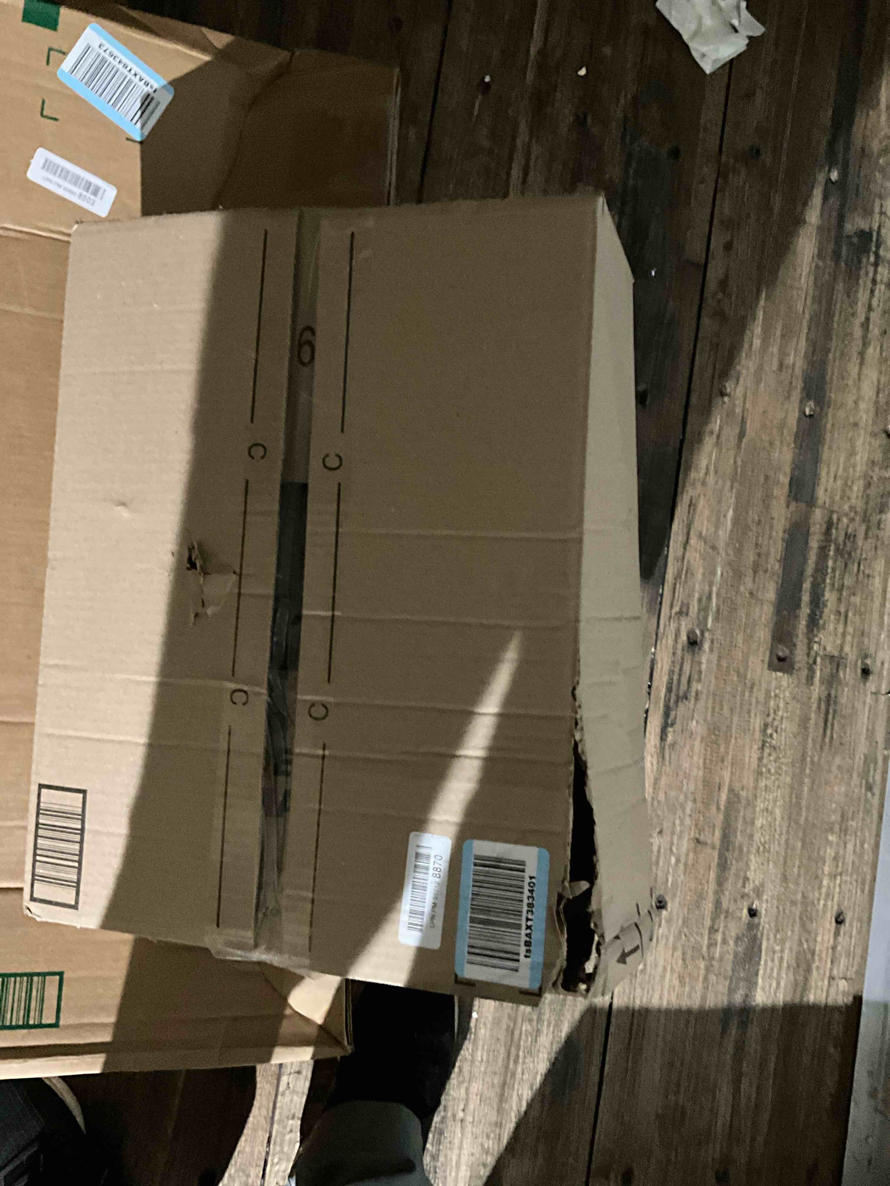 https://s3.amazonaws.com/lotting-images-prod/bidfta/PNK1237518_1760105841769.jpeg