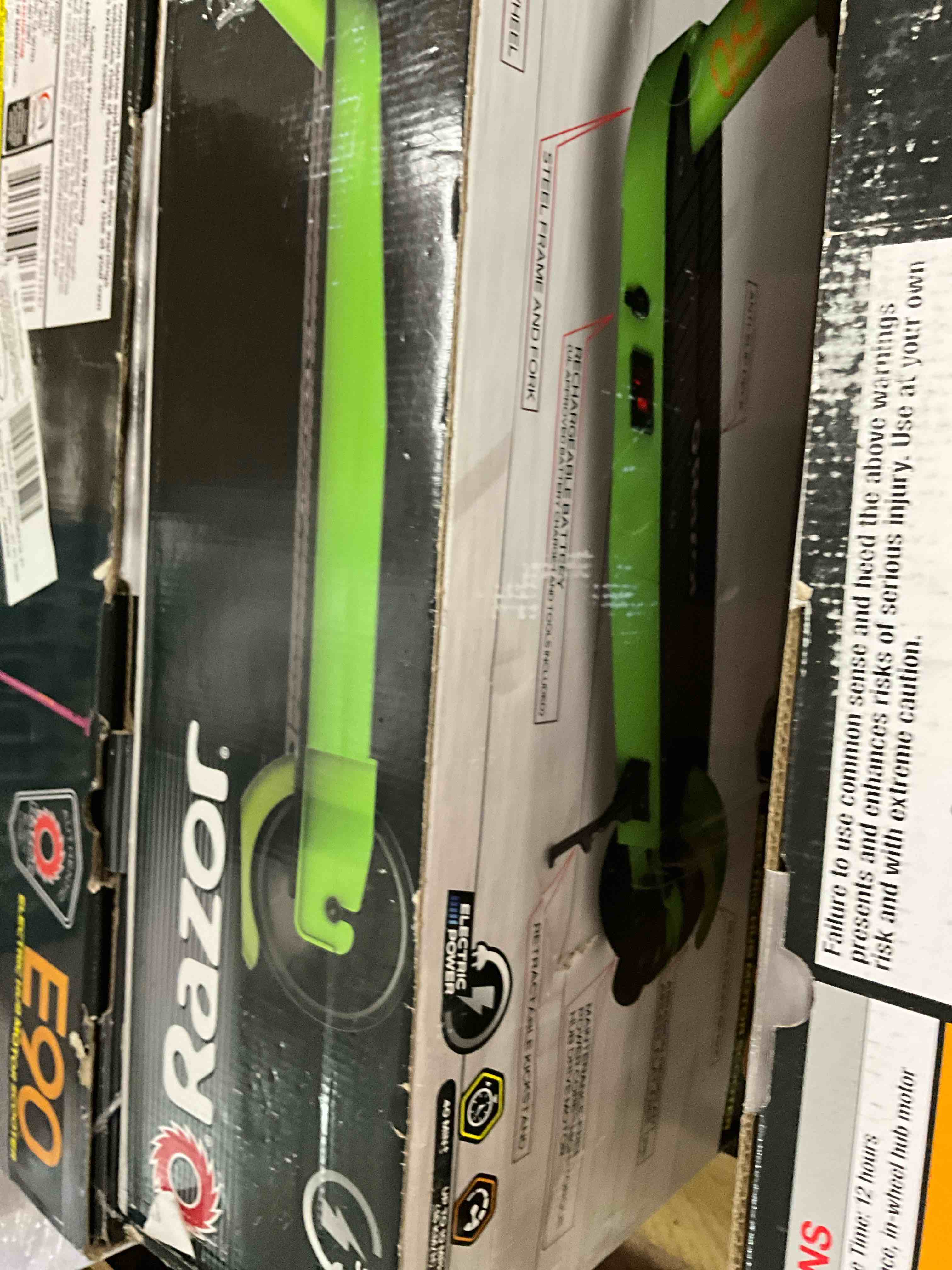 https://s3.amazonaws.com/lotting-images-prod/bidfta/PNK1237747_1760123004418.jpeg