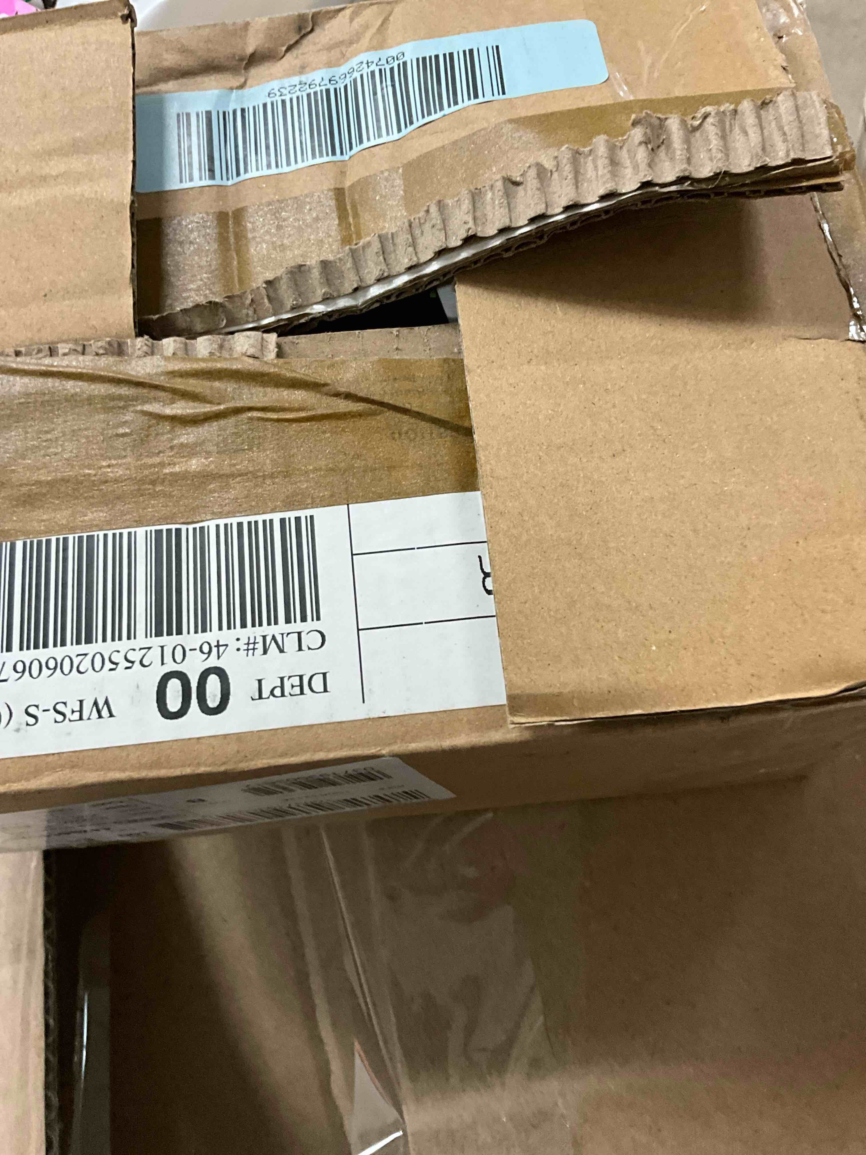 https://s3.amazonaws.com/lotting-images-prod/bidfta/PNK1238019_1760453141688.jpeg
