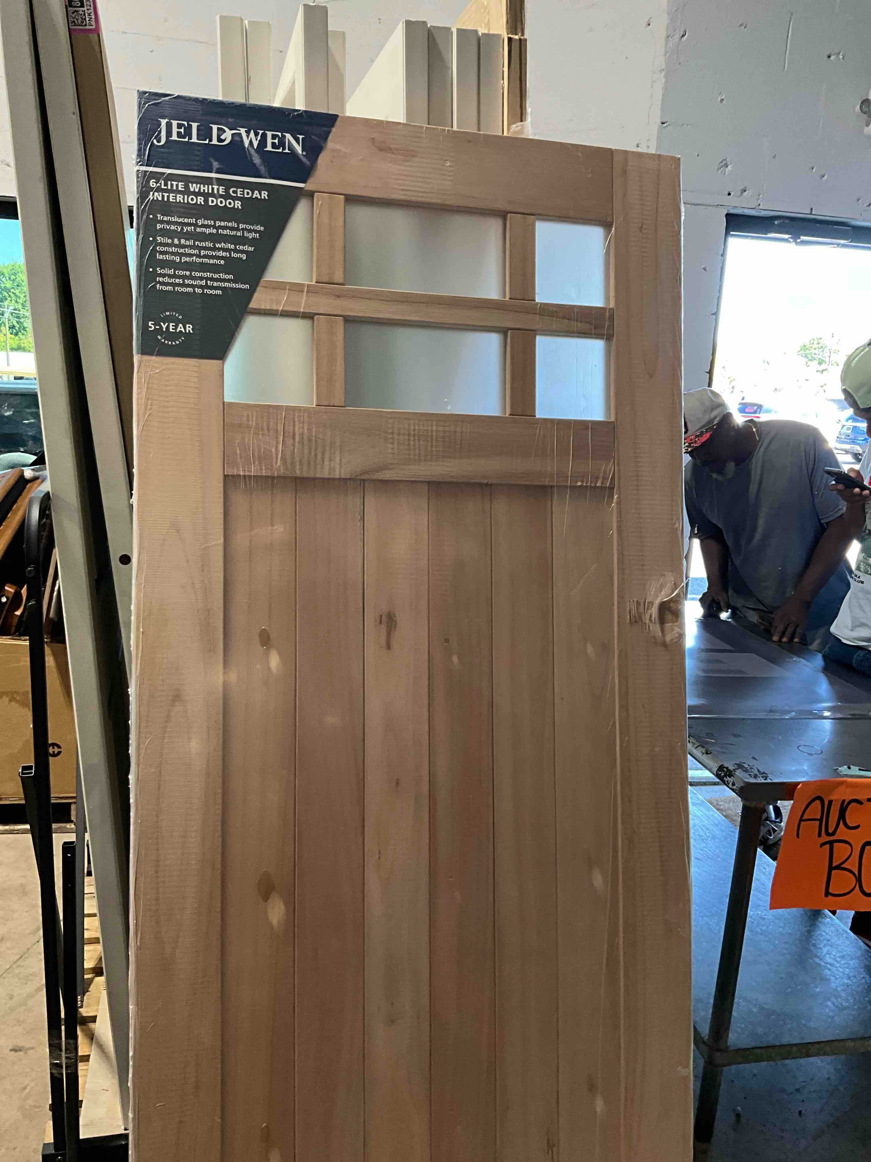 https://s3.amazonaws.com/lotting-images-prod/bidfta/PNK1238061_1760467164584.jpeg
