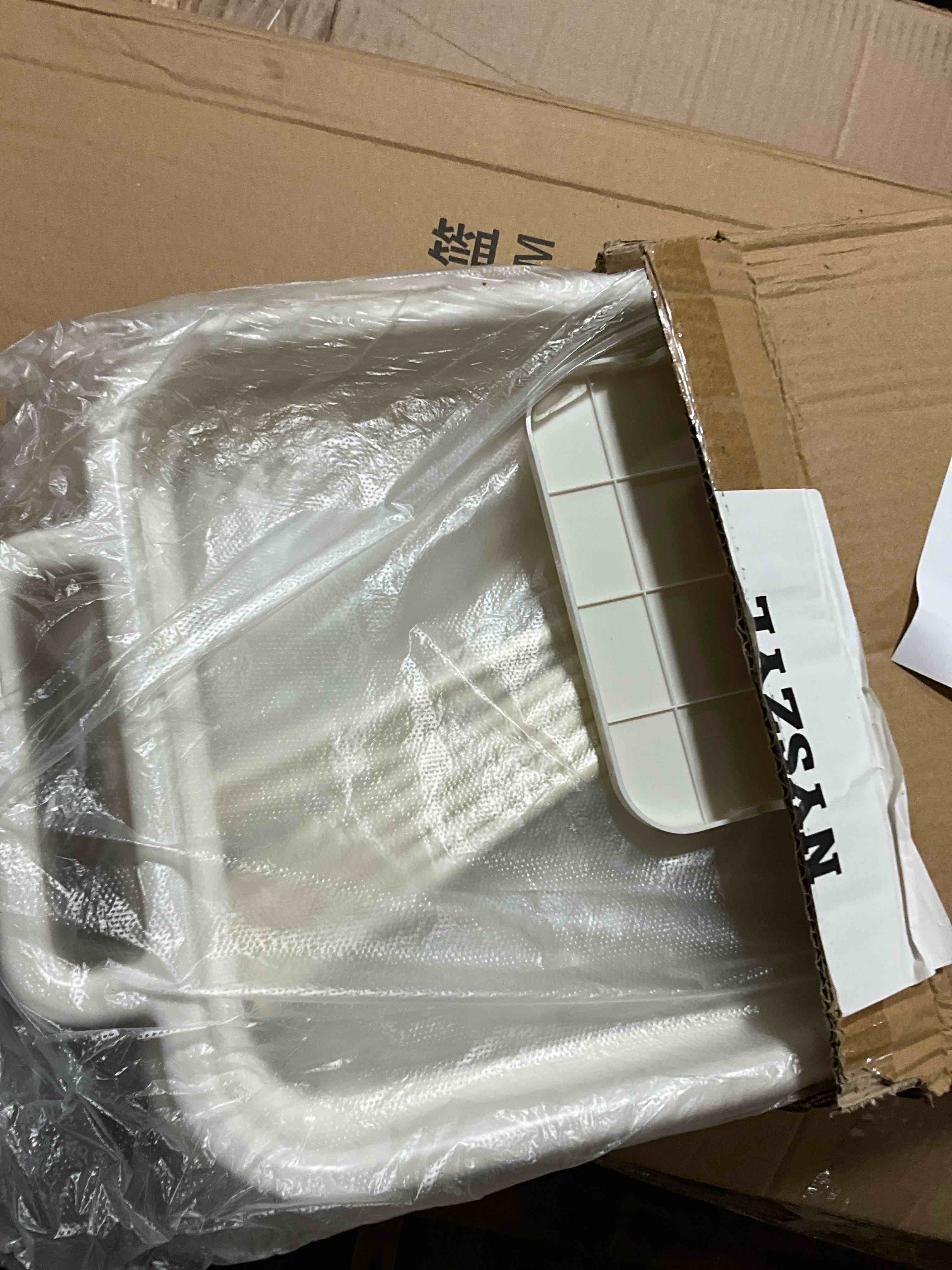 https://s3.amazonaws.com/lotting-images-prod/bidfta/PNK1238102_1760634574356.jpeg