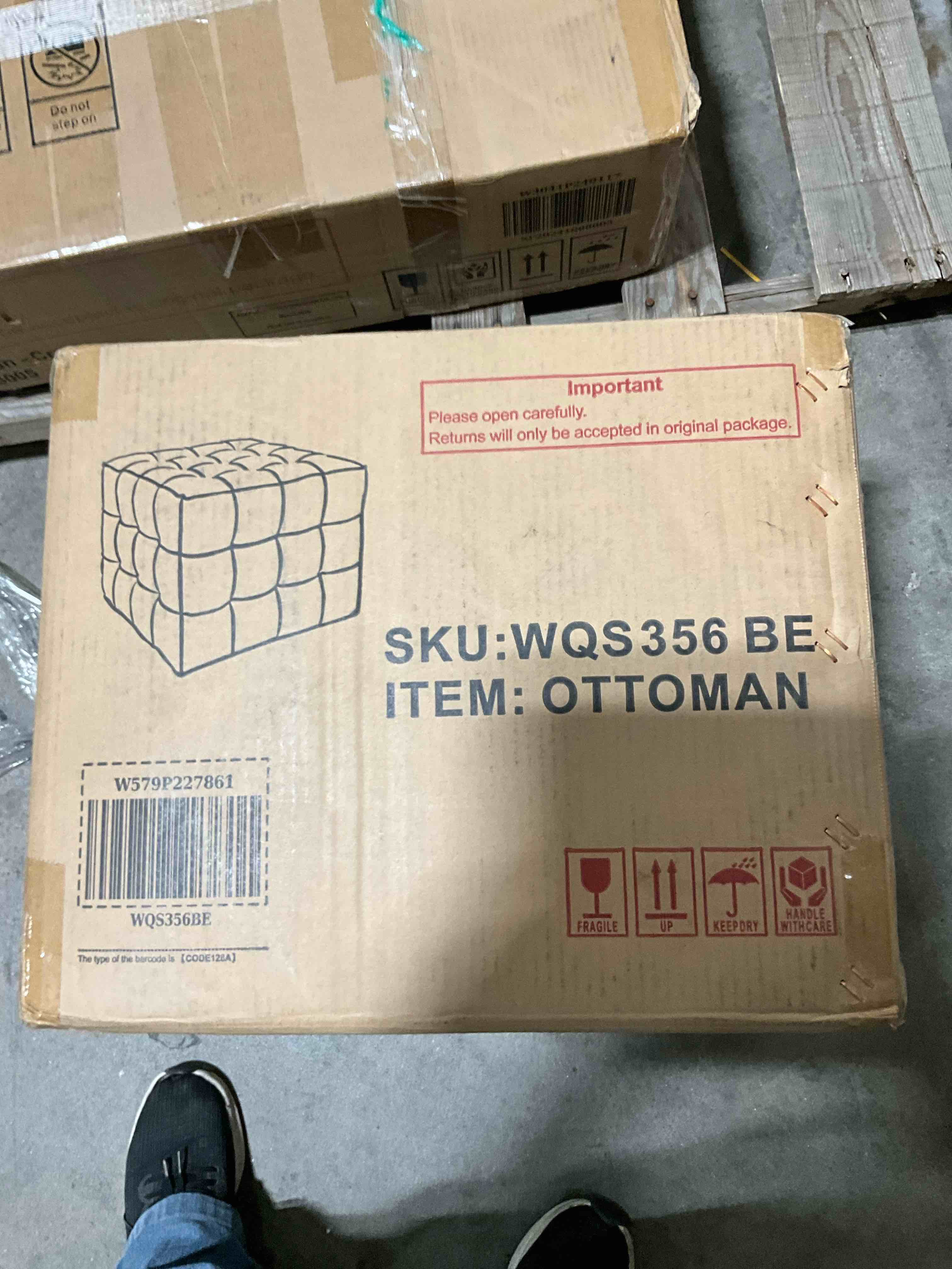 https://s3.amazonaws.com/lotting-images-prod/bidfta/PNK1238110_1760629280885.jpeg