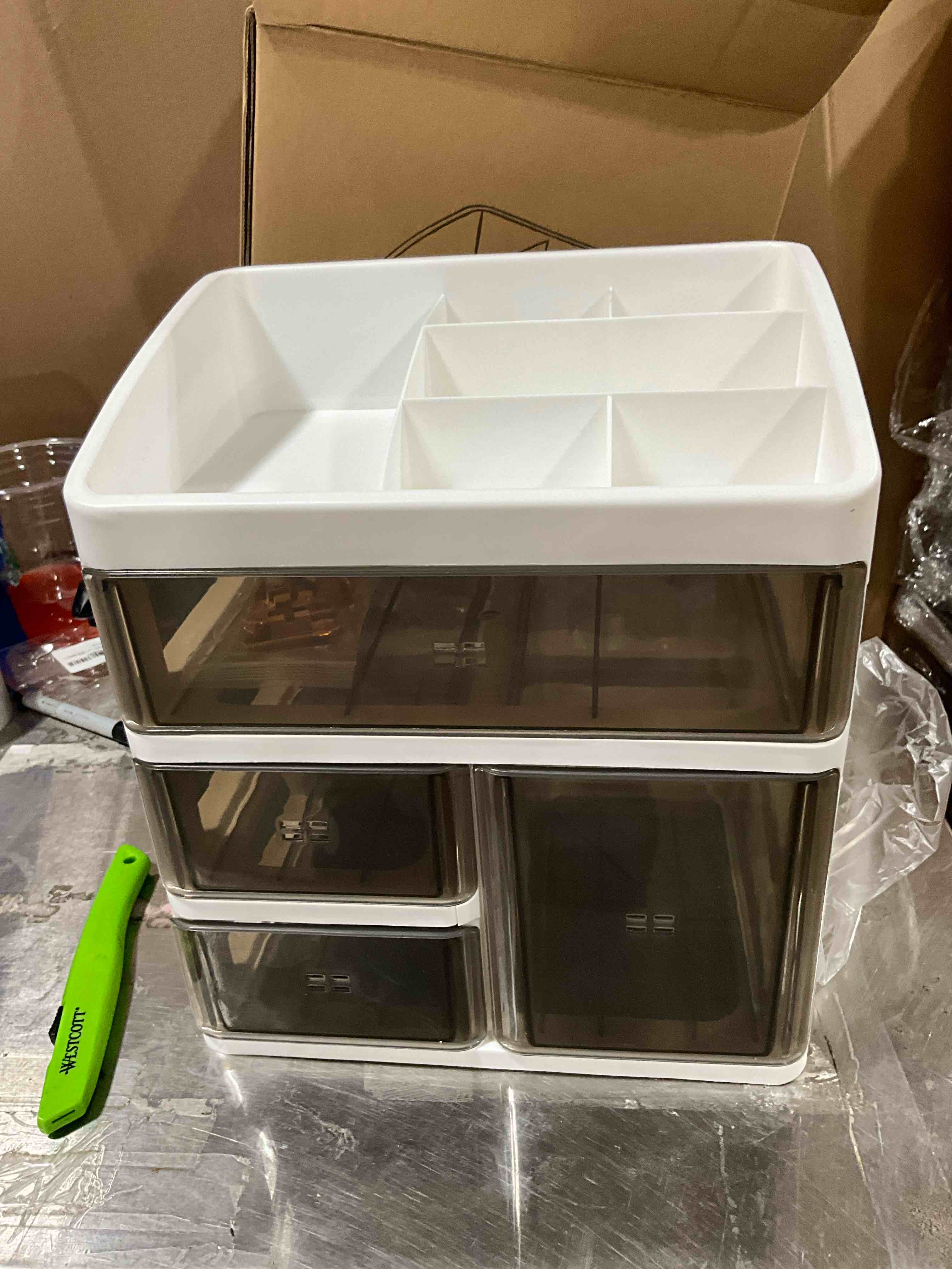 STORAGE BOX